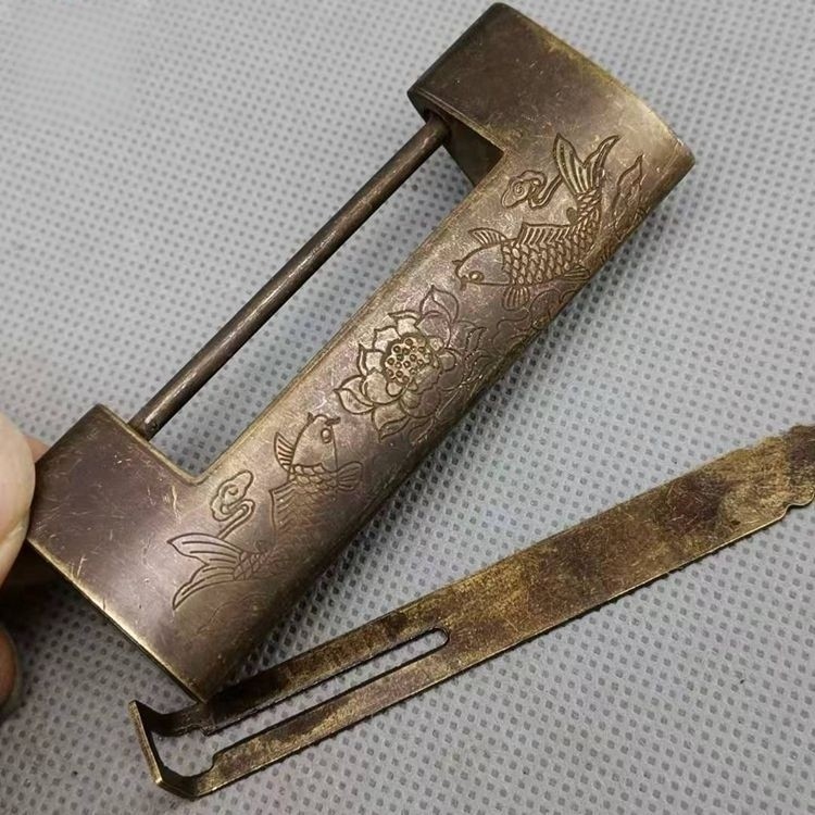 Old Chinese ‌brass "Double Fish and Abundance Every Year" lock