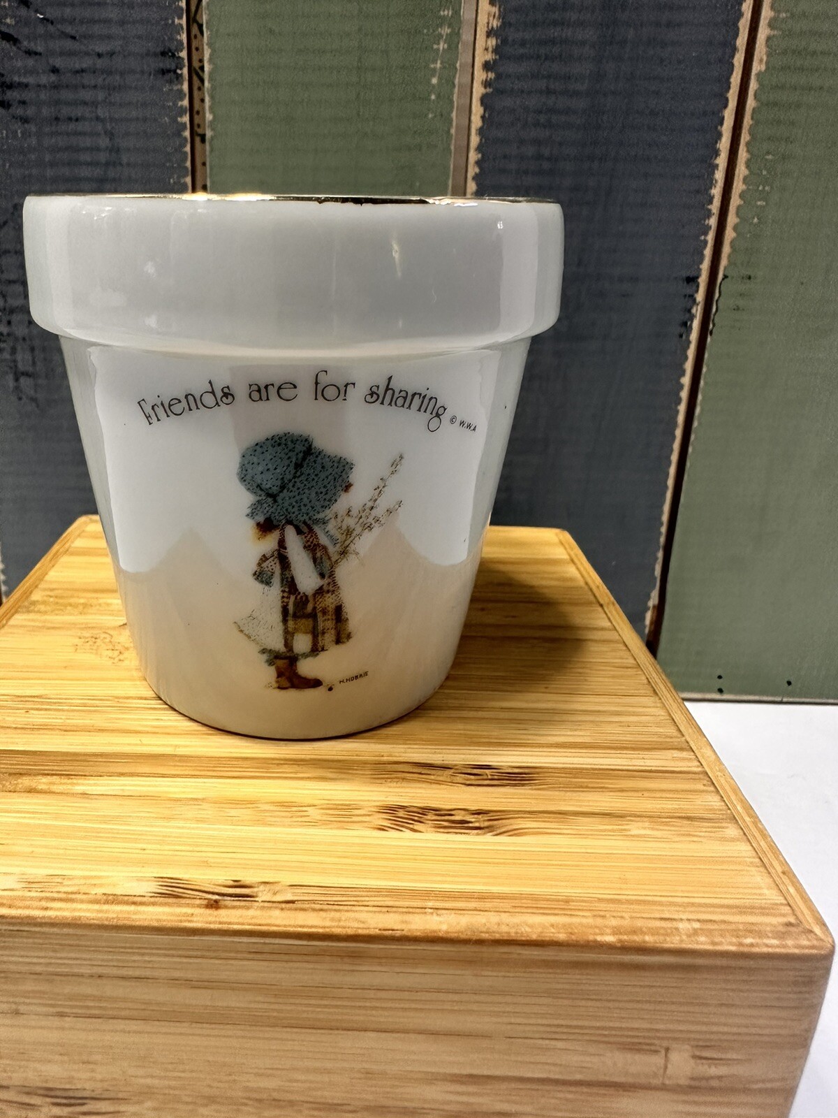 Vintage Holly Hobbie Friends Are For Sharing Earthenware Minature Planter 3”