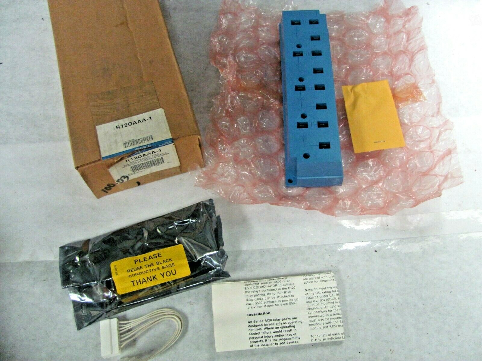 Johnson Controls R120AAA-1 - 4-Stage Relay Pack - NOS
