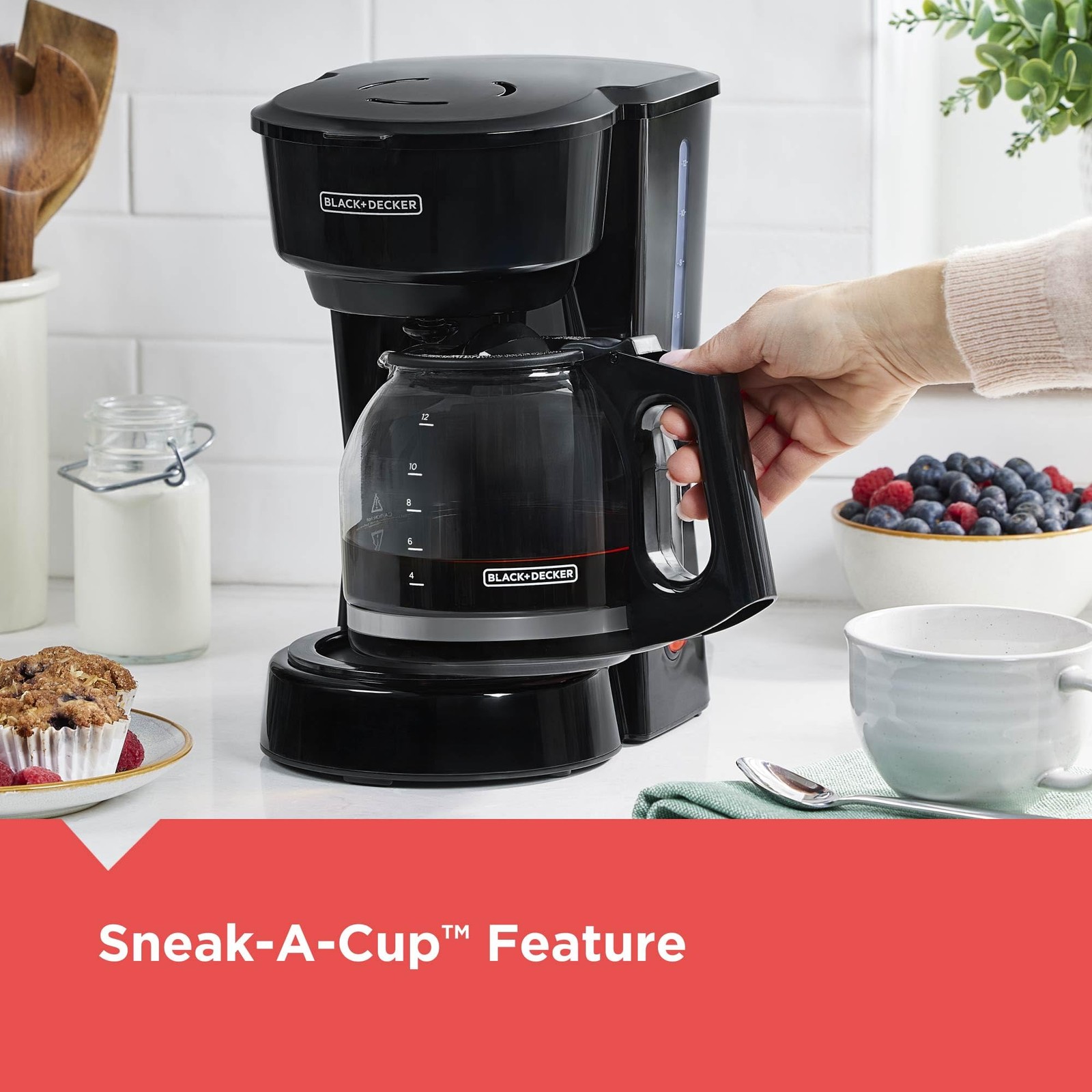 BLACK+DECKER 12-Cup Coffee Maker with Easy On/Off Switch, 12-Cup, Black