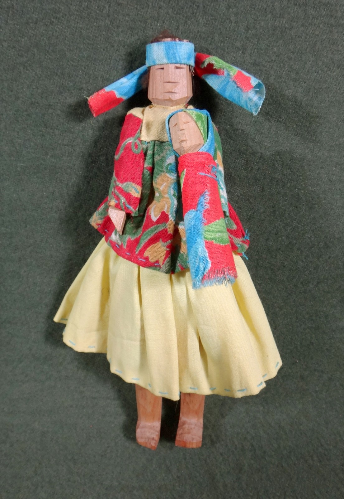 TARAHUMARA indian FOLK ART wood DOLL of NORTHERN MEXICO festive ethnic costume
