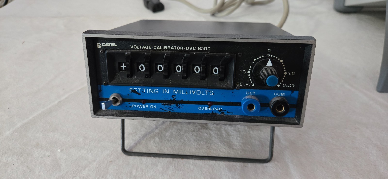 Datel DVC 8500 Voltage Calibrator;  Guaranteed and excellent condition