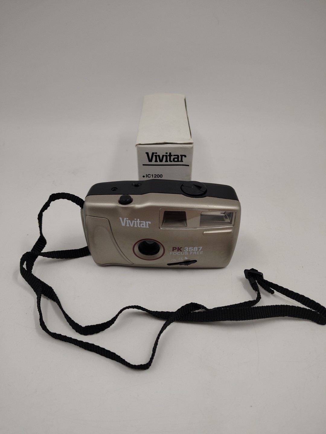 Vivitar 35MM PK3587 Point & Shoot Film Flash Camera Vintage w/ Battery