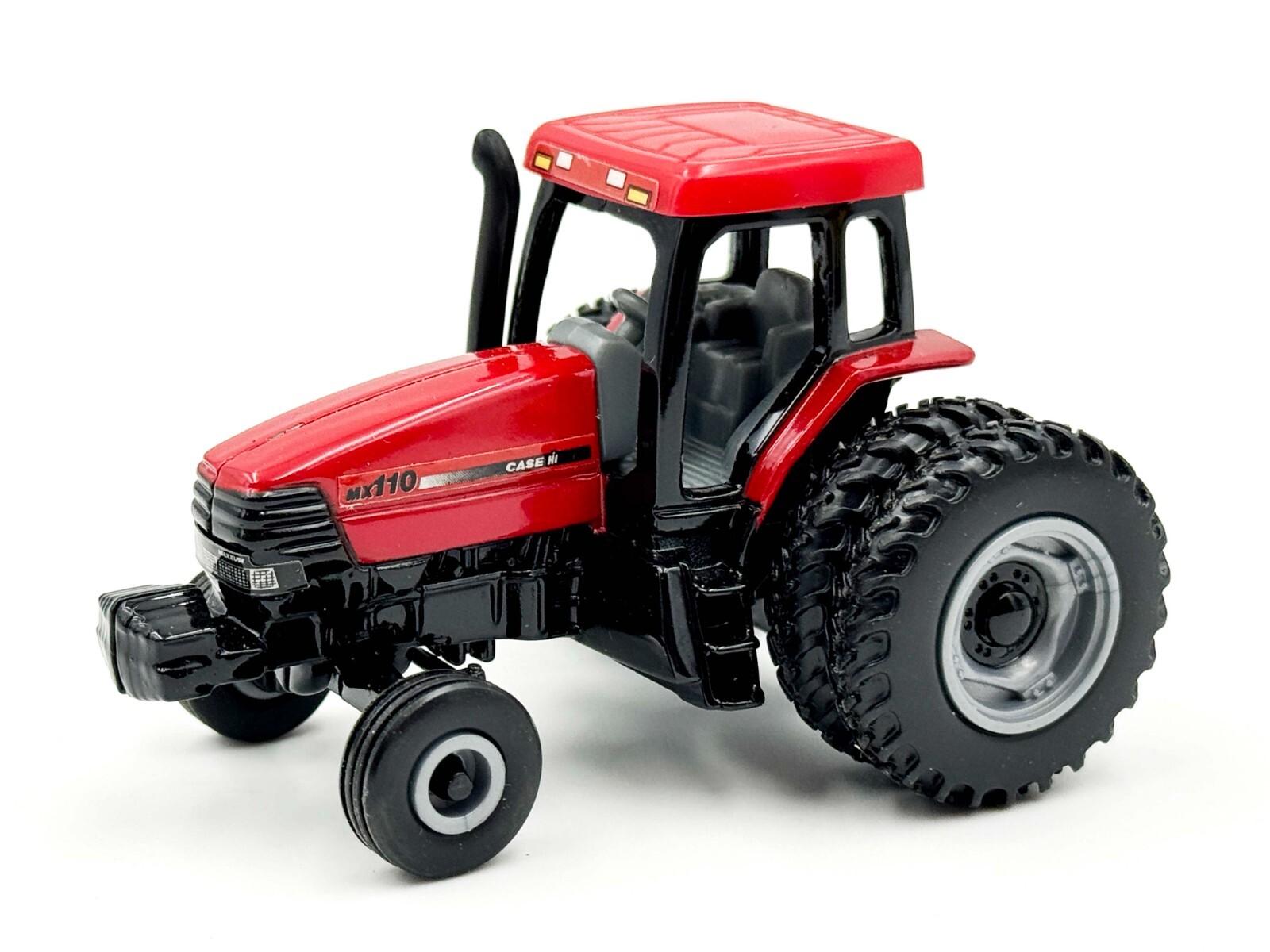 1/64 Case International MX110 Maxxum Tractor With Dual Rear Wheels