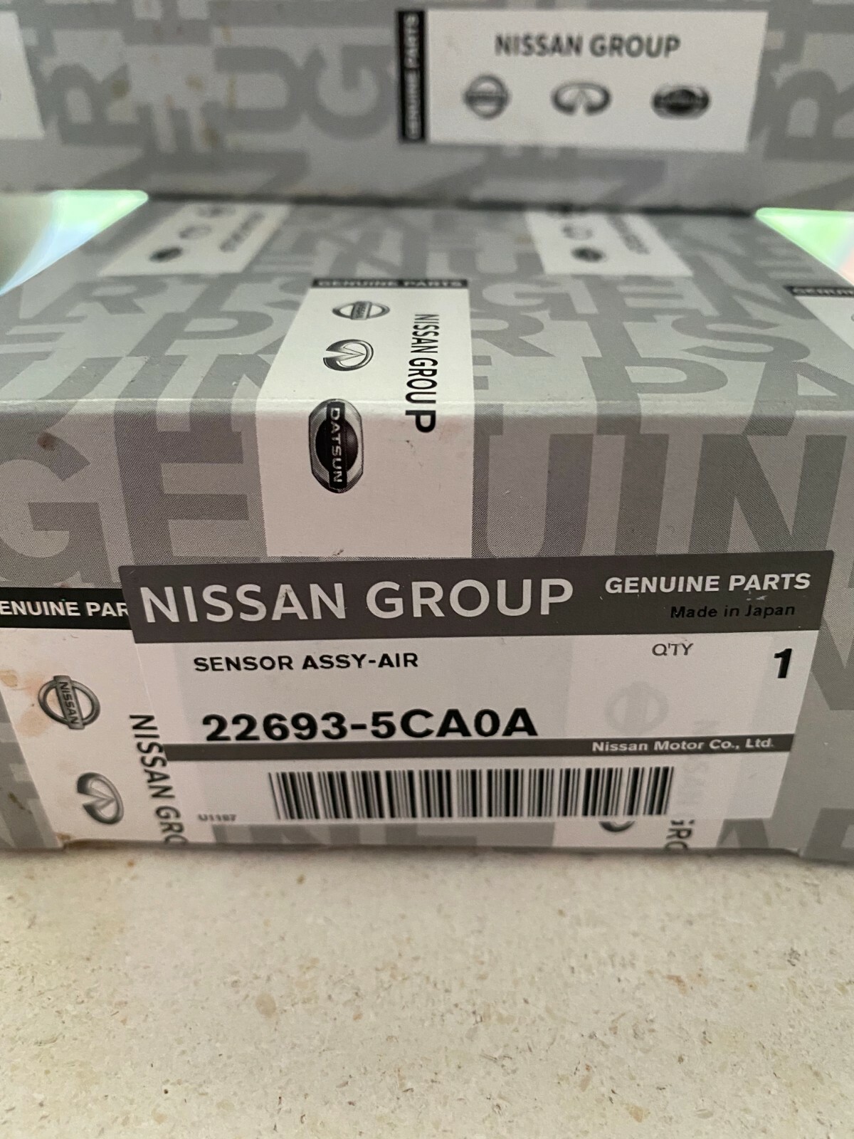 OEM Genuine New INFINITI Nissan SENSOR Assembly Air 226935CA0A