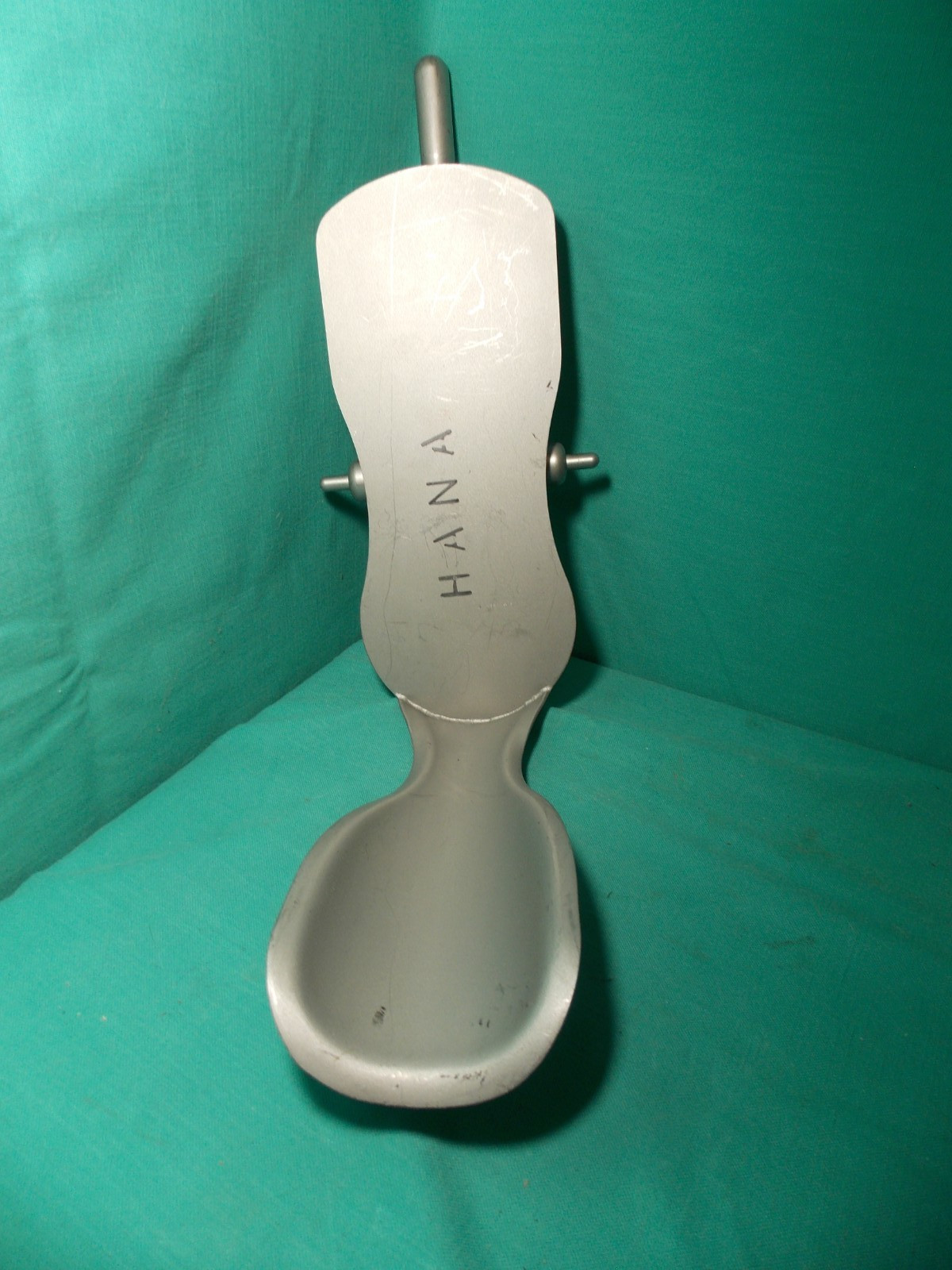 HANA SURGICAL OPERATING FOOT REST (LAM-4118)
