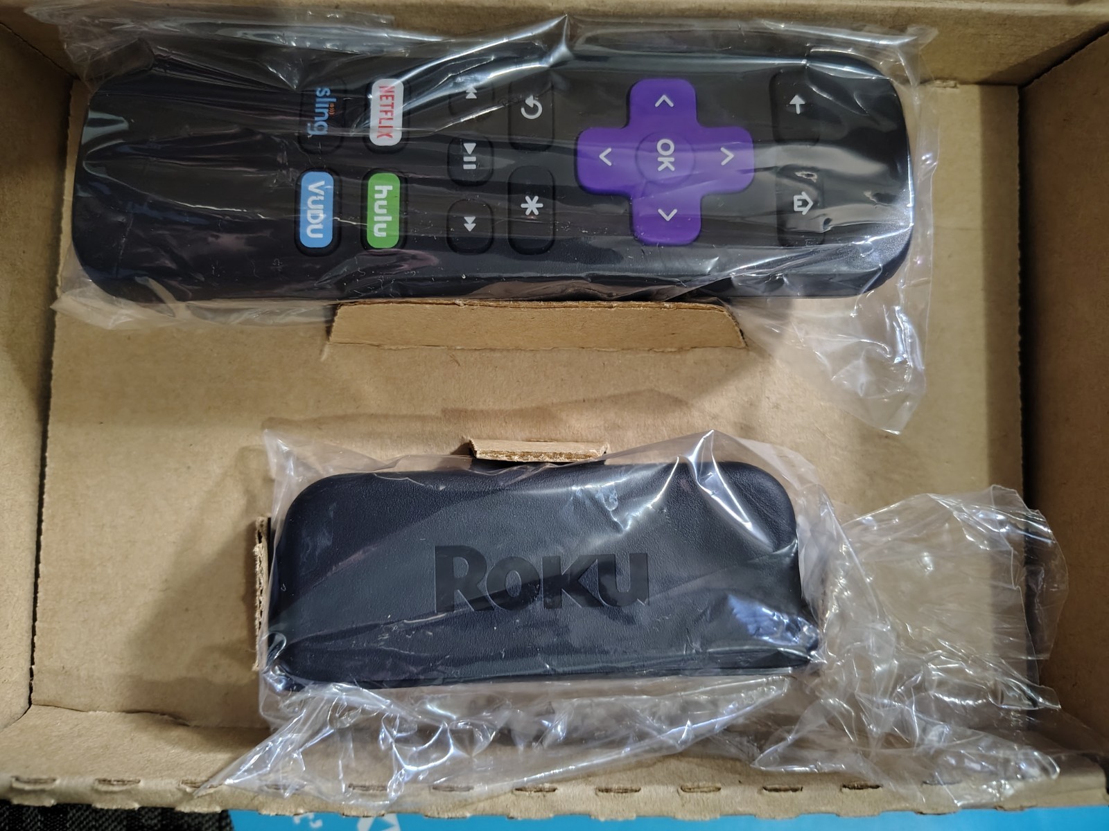 Roku Express 3700XB Version 7.5.1 - 2017 - Streaming Media Player Open Box