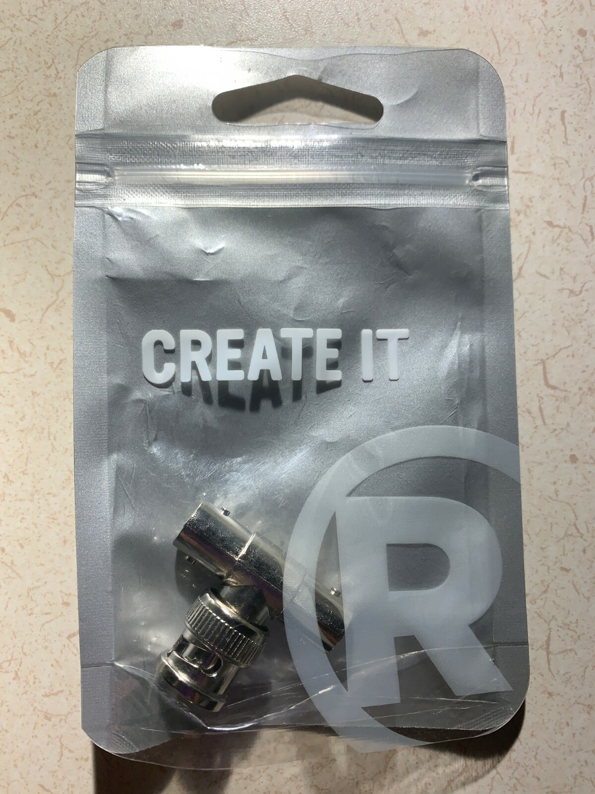BNC "T" Adaptor, F-M-F, New BNC T-Adapter Female-Male-Female Radio Shack 2780112