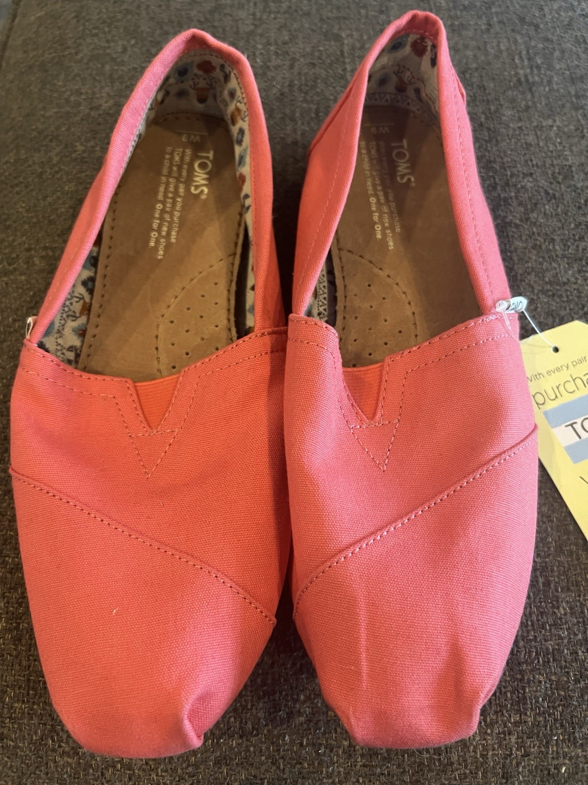 TOMS Women's Pink Canvas Slip-On Flat Comfort Casual Size 9