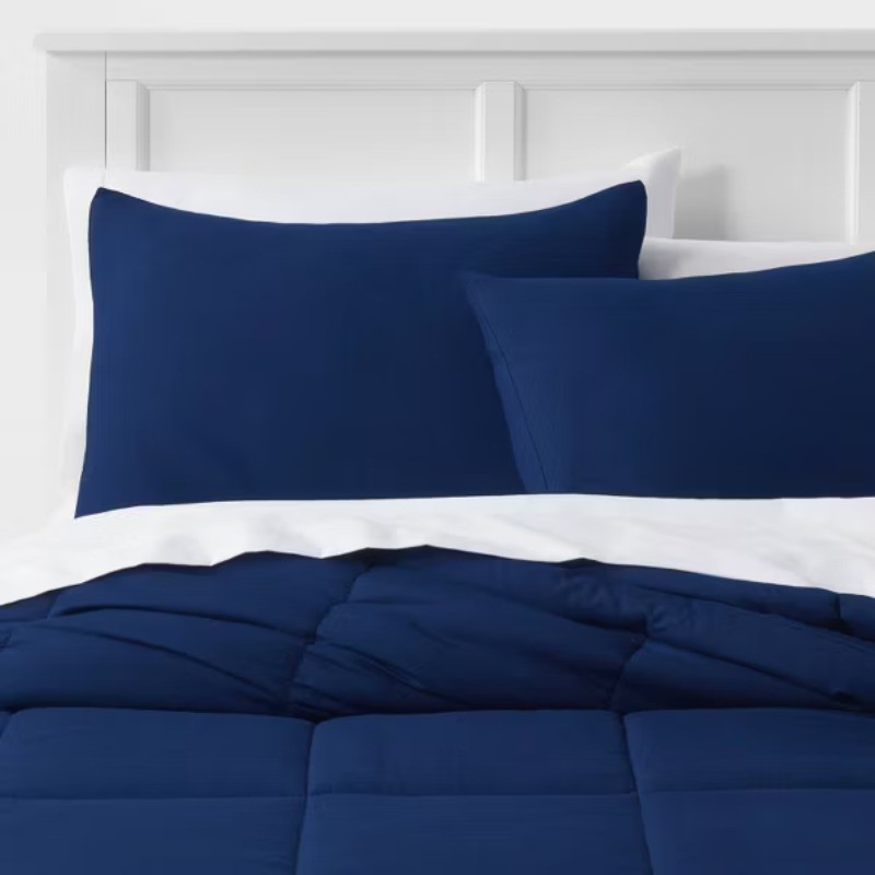 Standard Down Alternative Washed Microfiber Navy20'*26'