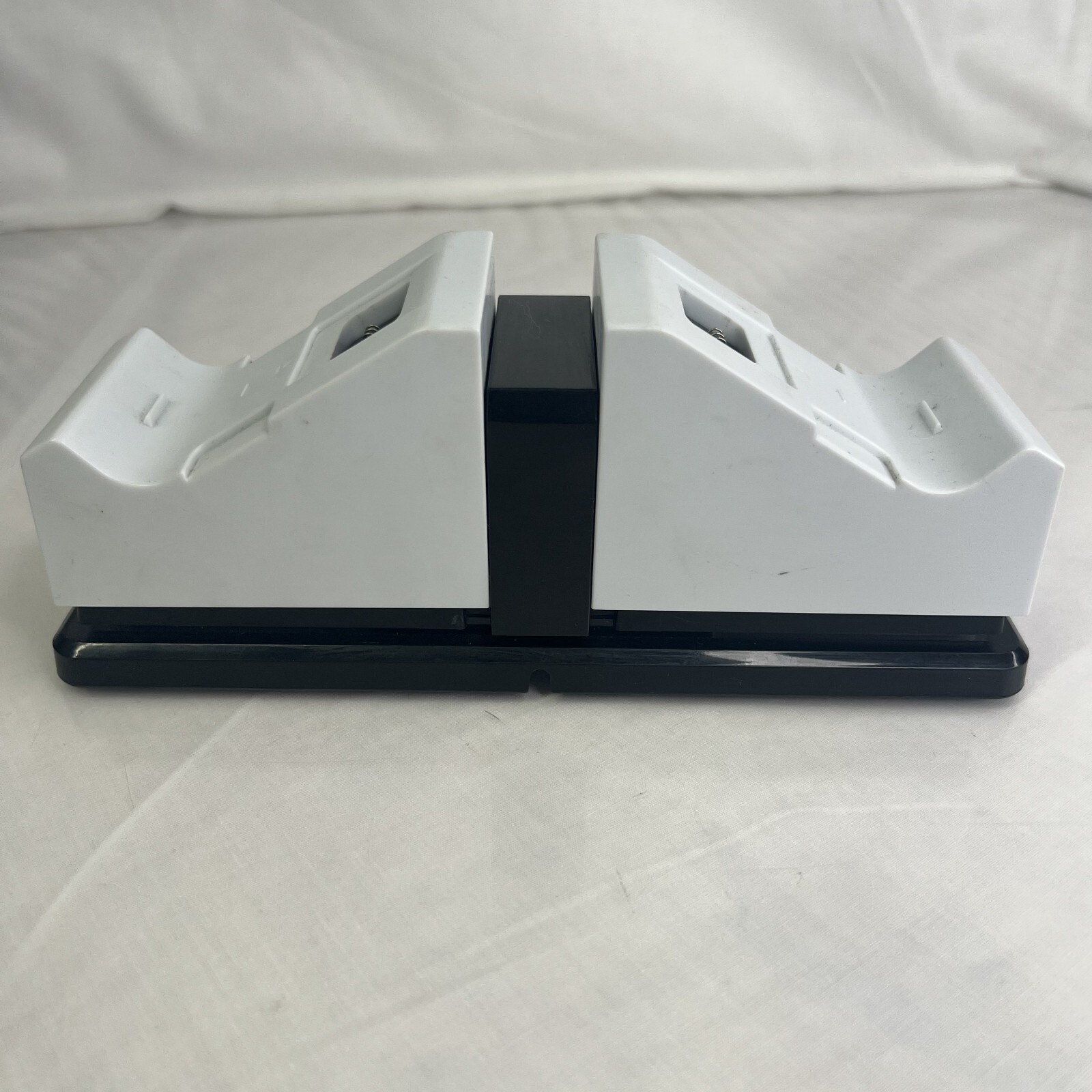 Xbox One Dual Controller Charging Station PowerA 1500003-01 DOCK ONLY