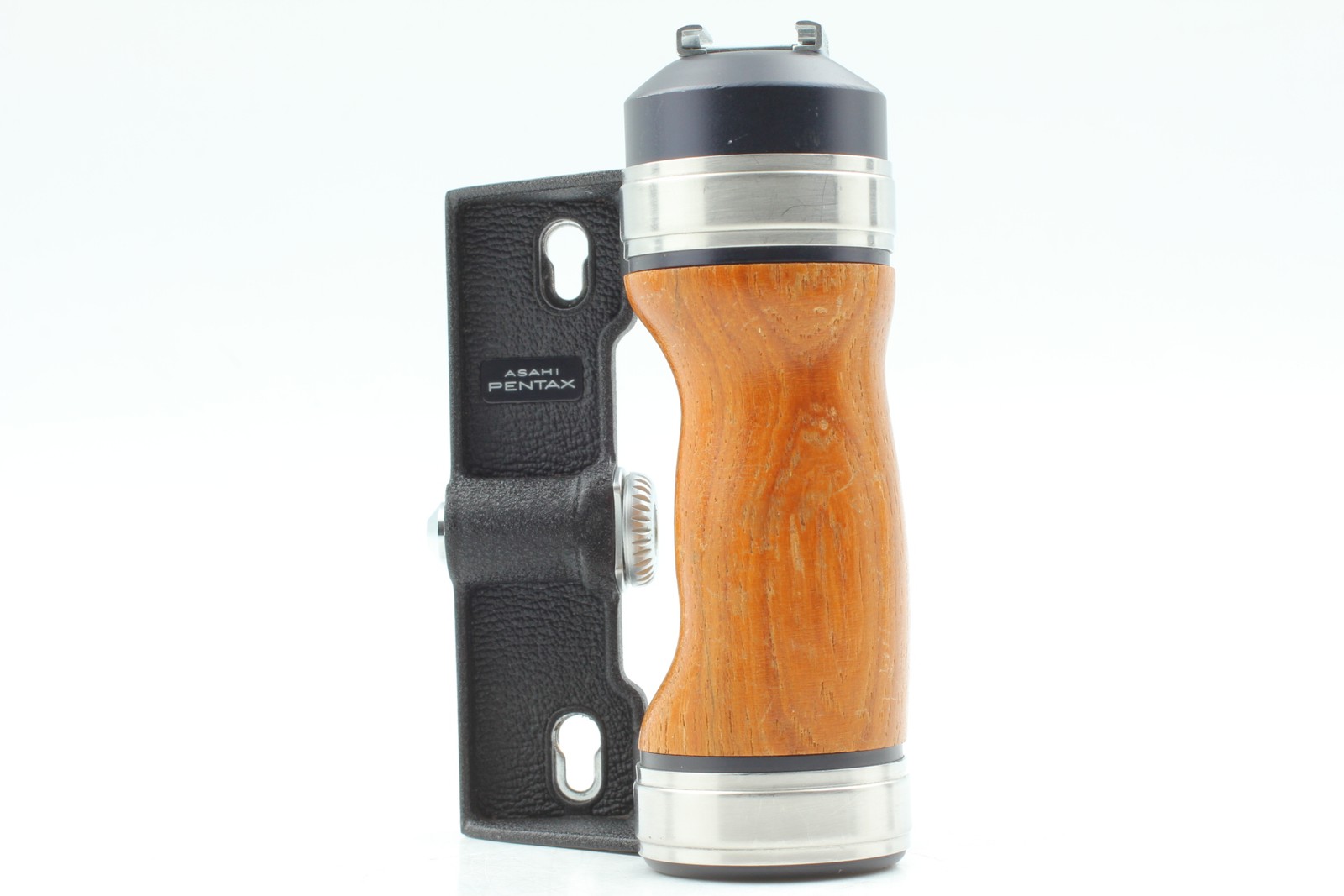 [Near MINT] Pentax 6x7 Hot Shoe Hand Wood Grip For 6x7 67 67II From JAPAN