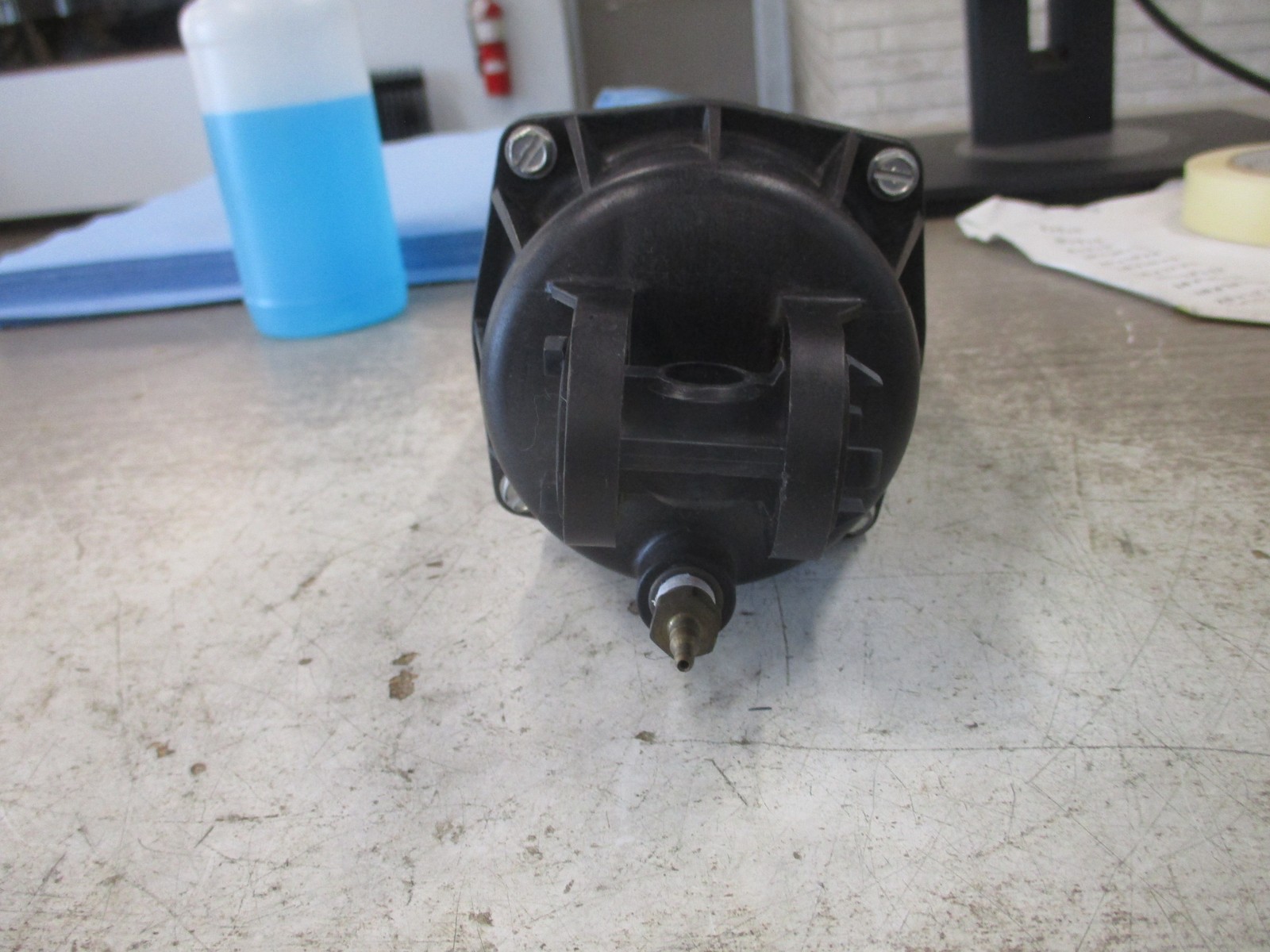 Johnson Controls Damper Actuator D-4073 Spring: 8-13 PSI Used
