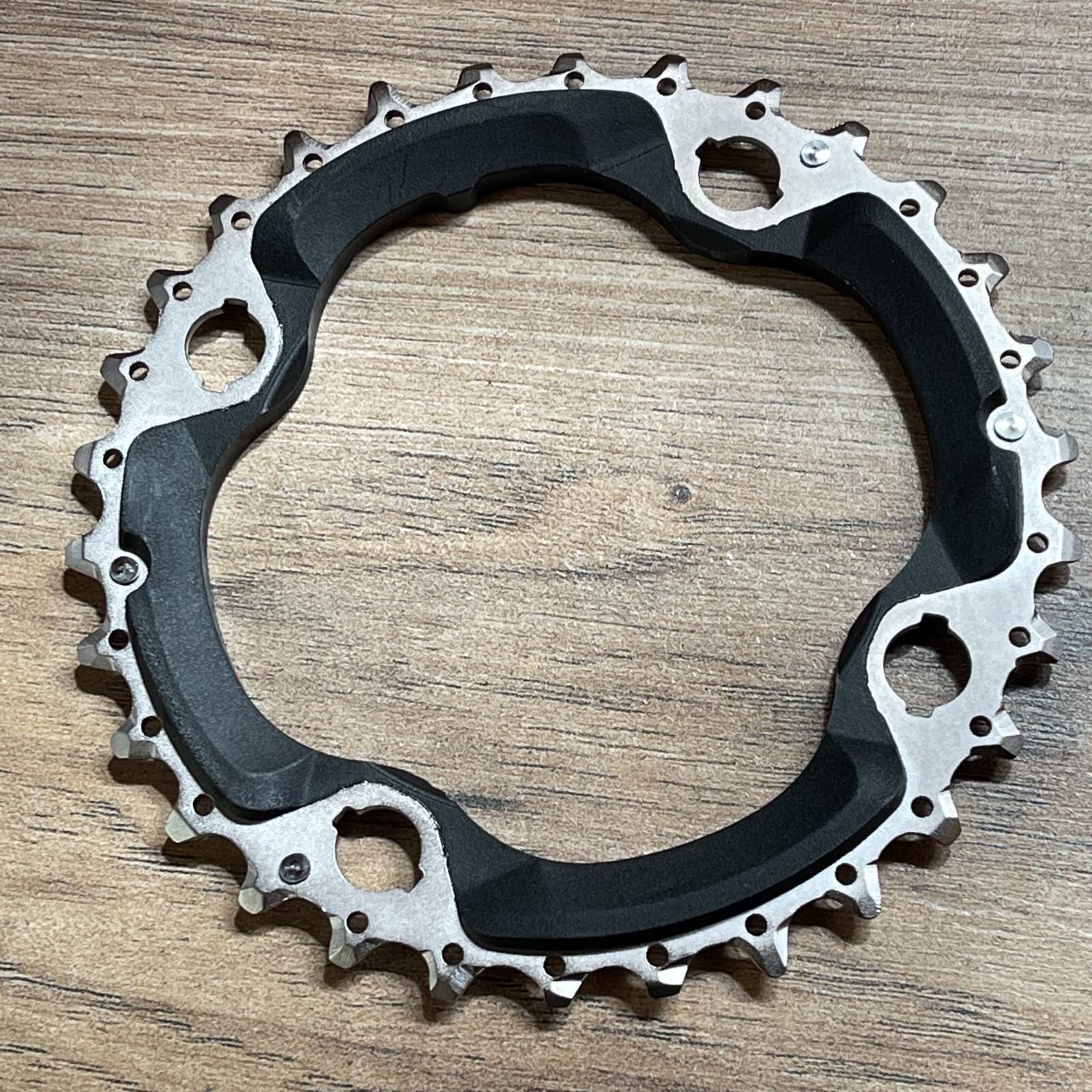 NOS Shimano Dyna-Sys 68BCD 30T 30-AN Middle Chainring