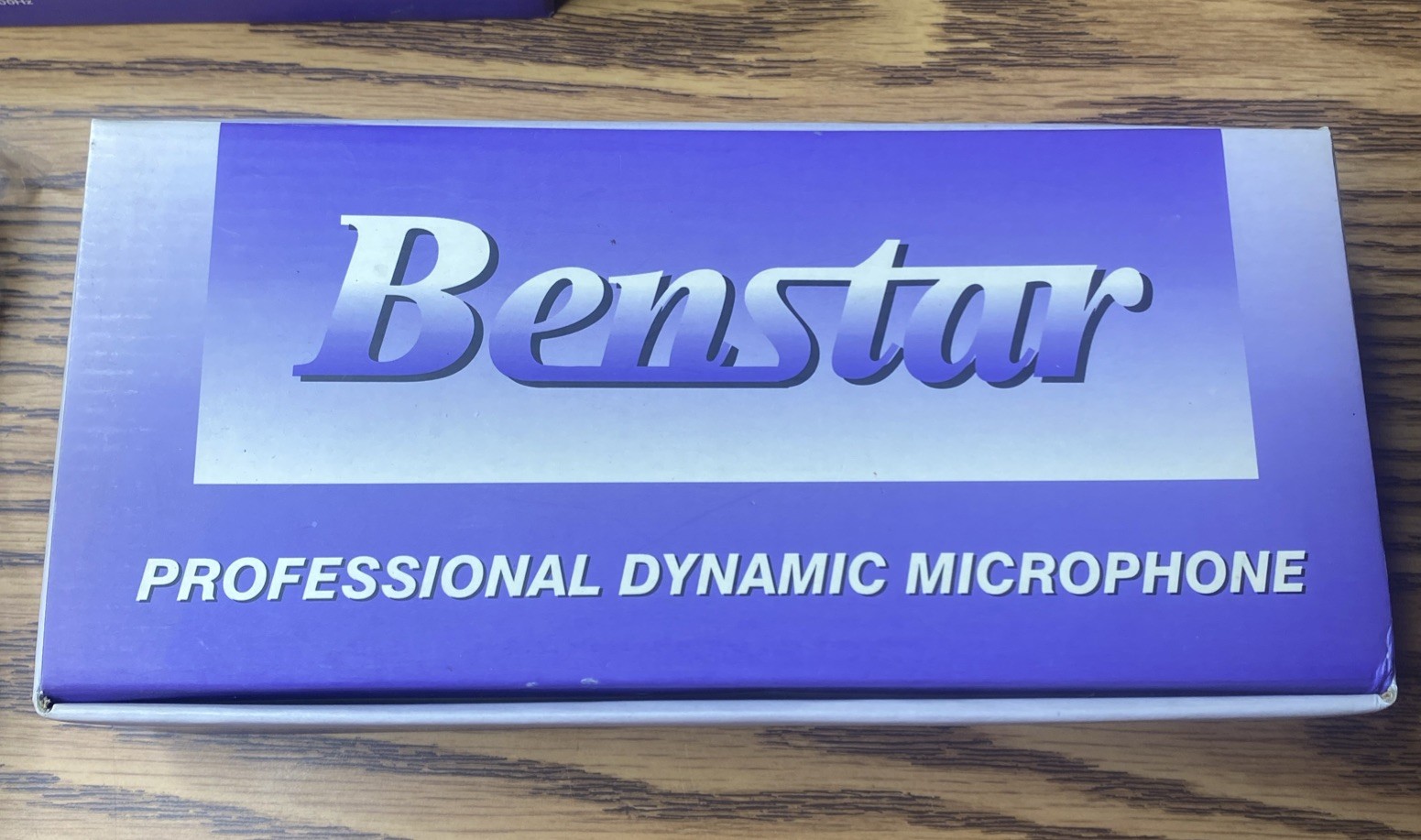 Benstar Professional Dynamic Microphone BM 525