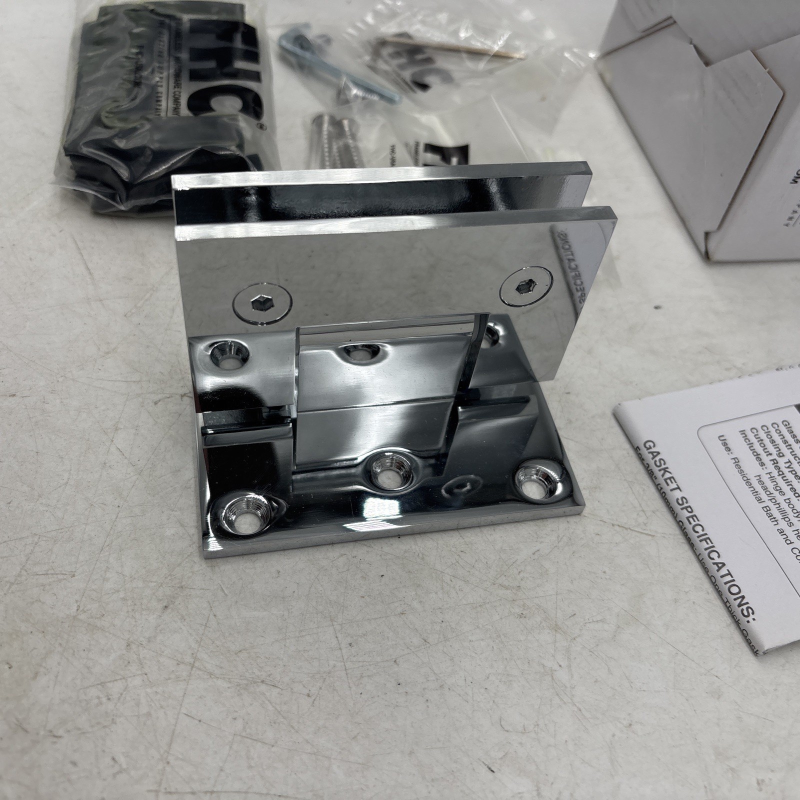 Glendale Adjustable Square Wall Mount Hinge Offset Back Plate Polished Chrome