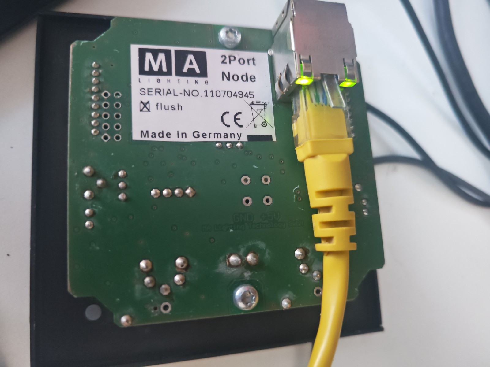 MA 2PORT NODE Flush-mounted EU-version, 2x DMX out Test OK