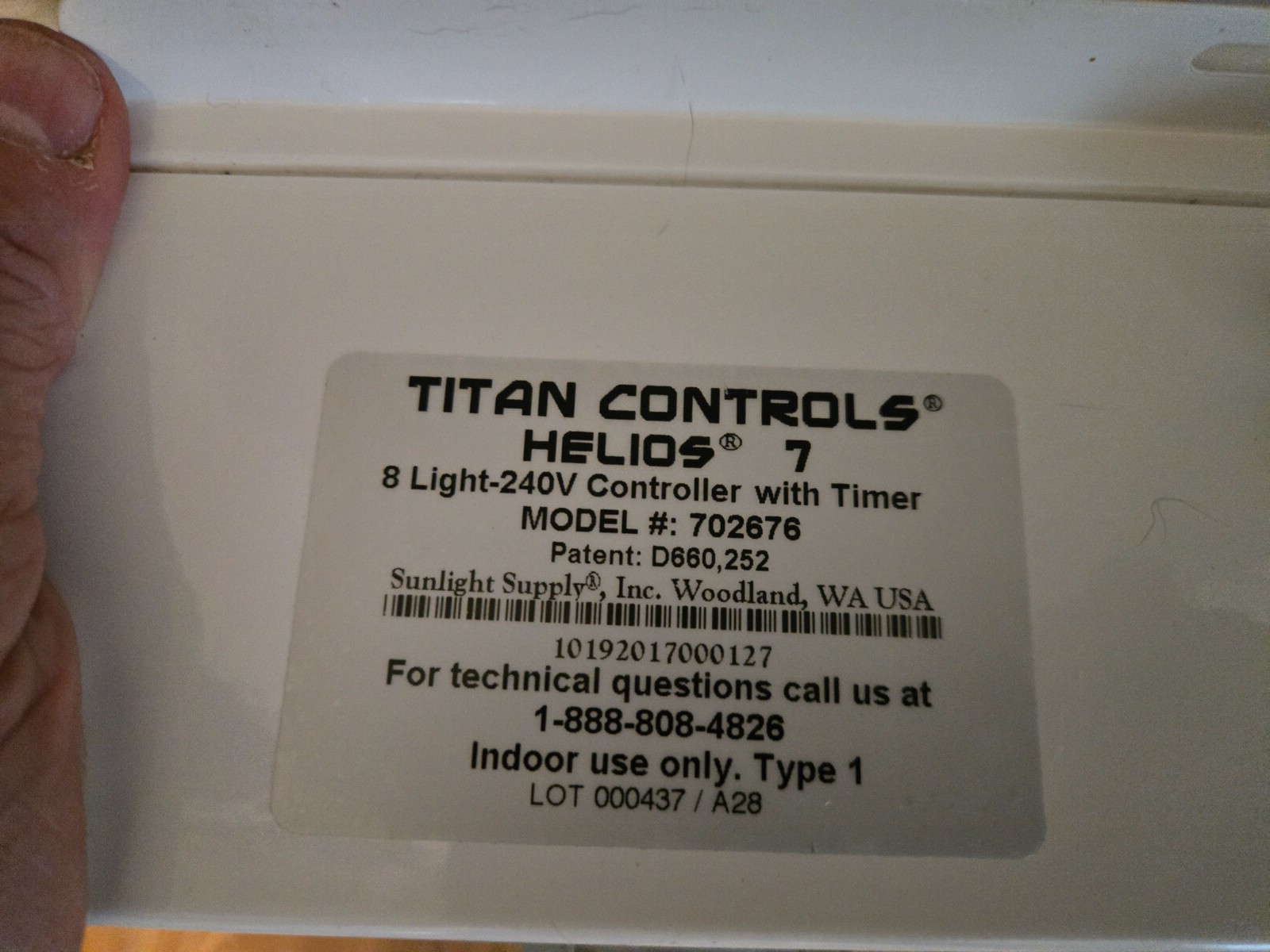 Titan Controls Helios 7 - 8 Light 240 Volt Controller w/ Timer