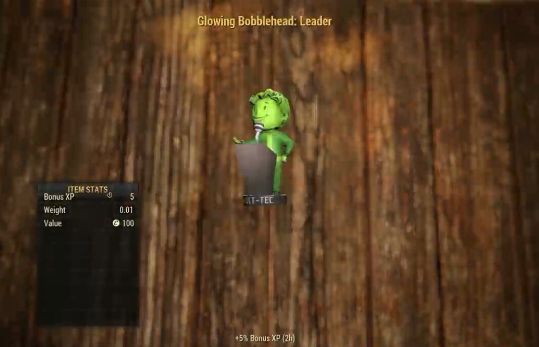(Xbox) 1 Glowing Bobblehead: Leader