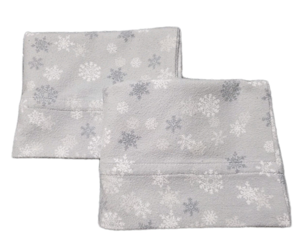 Set of 2 Lt Grey Flannel PillowCases W/ Snowflakes 20 X 30 Standard/queen