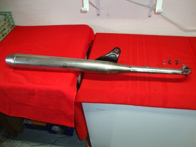 Honda Passport 72cc, 1981 Exhaust pipe,OEM,Used Cond,Head shims and nuts.