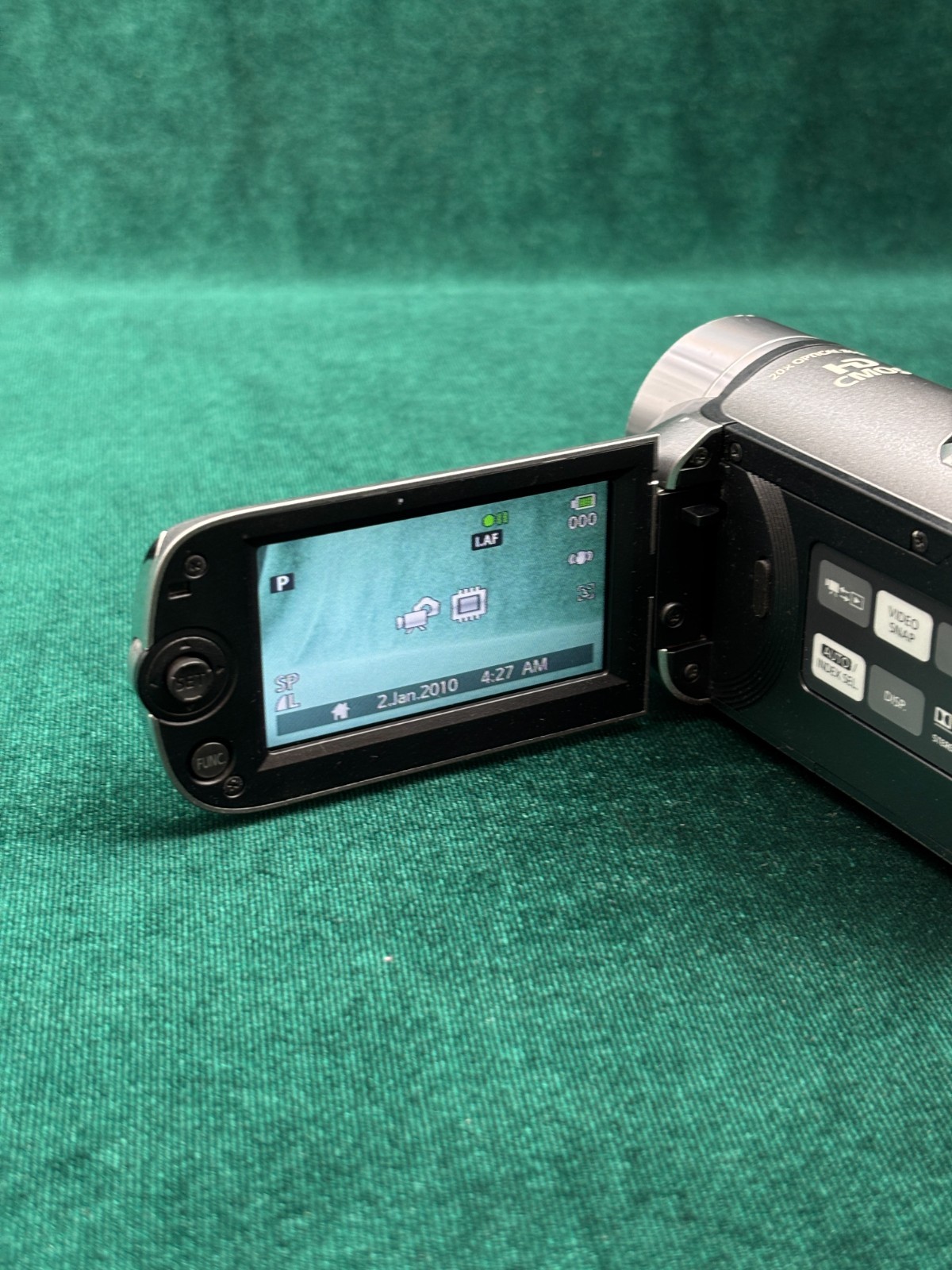 Canon LEGRIA HF R16 Video Camera