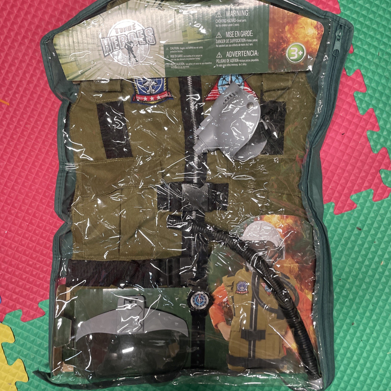 2! True Heroes Pilot Deluxe Kit. Helmet, Vest, Adjustable Visor, OxygenMaskWatch