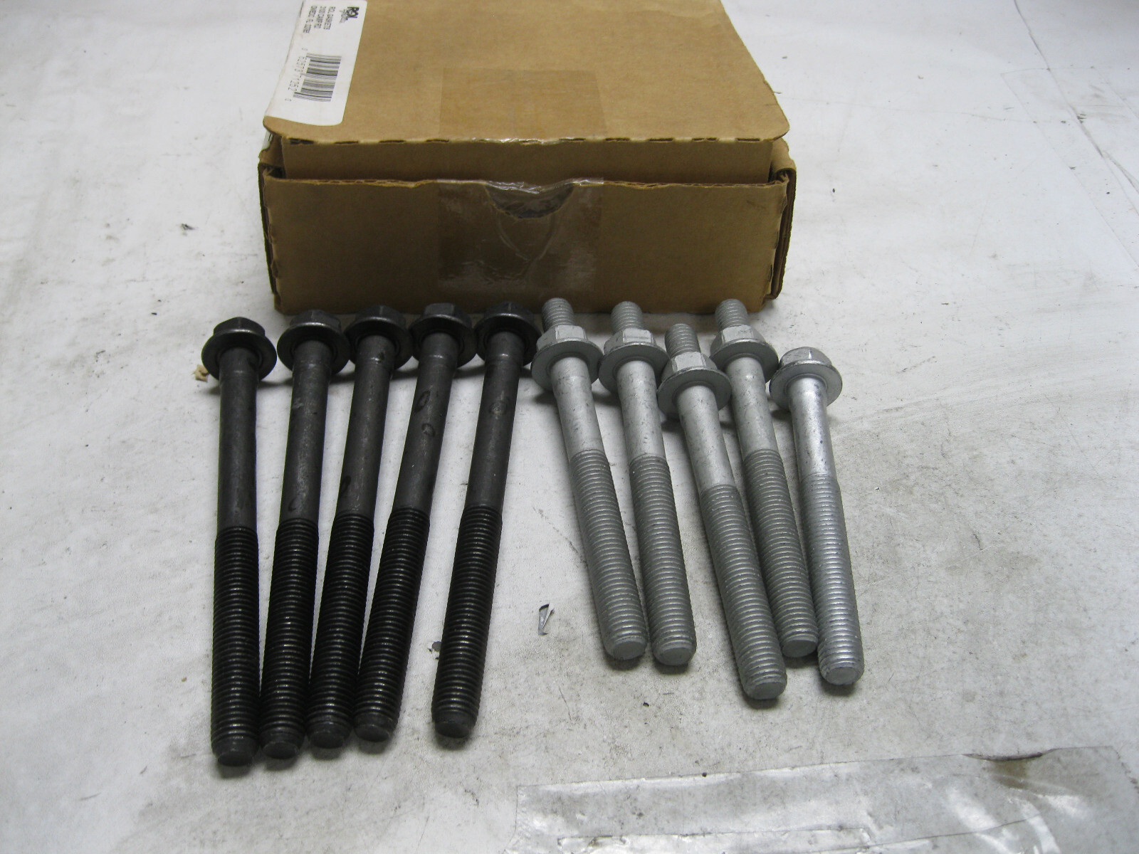 ROL MM23303 Head Bolt Set