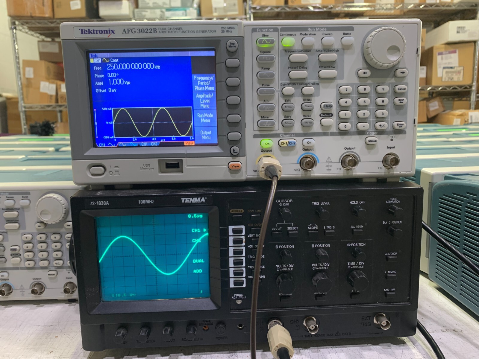 TEKTRONIX AFG3022B ARBITRARY FUNCTION GENERATOR 25MHz 2 CHANNELS 30 DAY WARRANTY