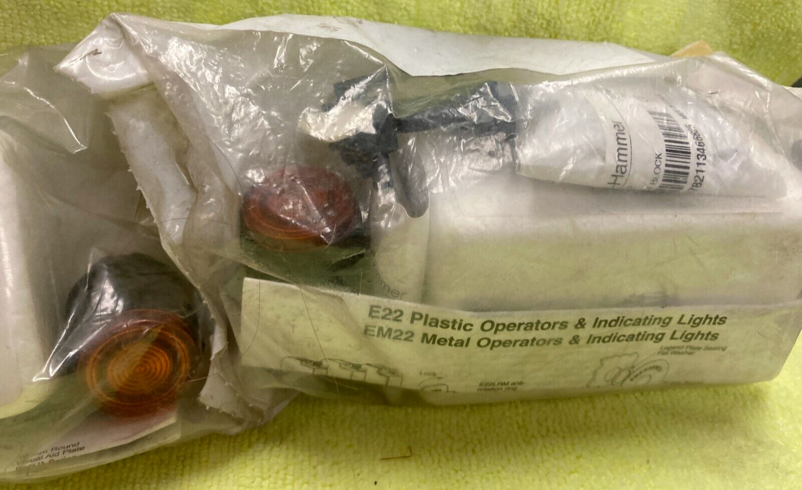 Cutler-Hammer E22TB9X11C Ext. Push Button Amber Illum. / E22TL1 Transformer Unit