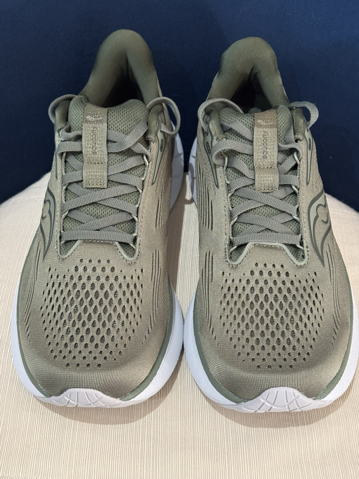 Saucony Ride 18 Running Shoe Olive Green Color - Men's Size 8.5 US New