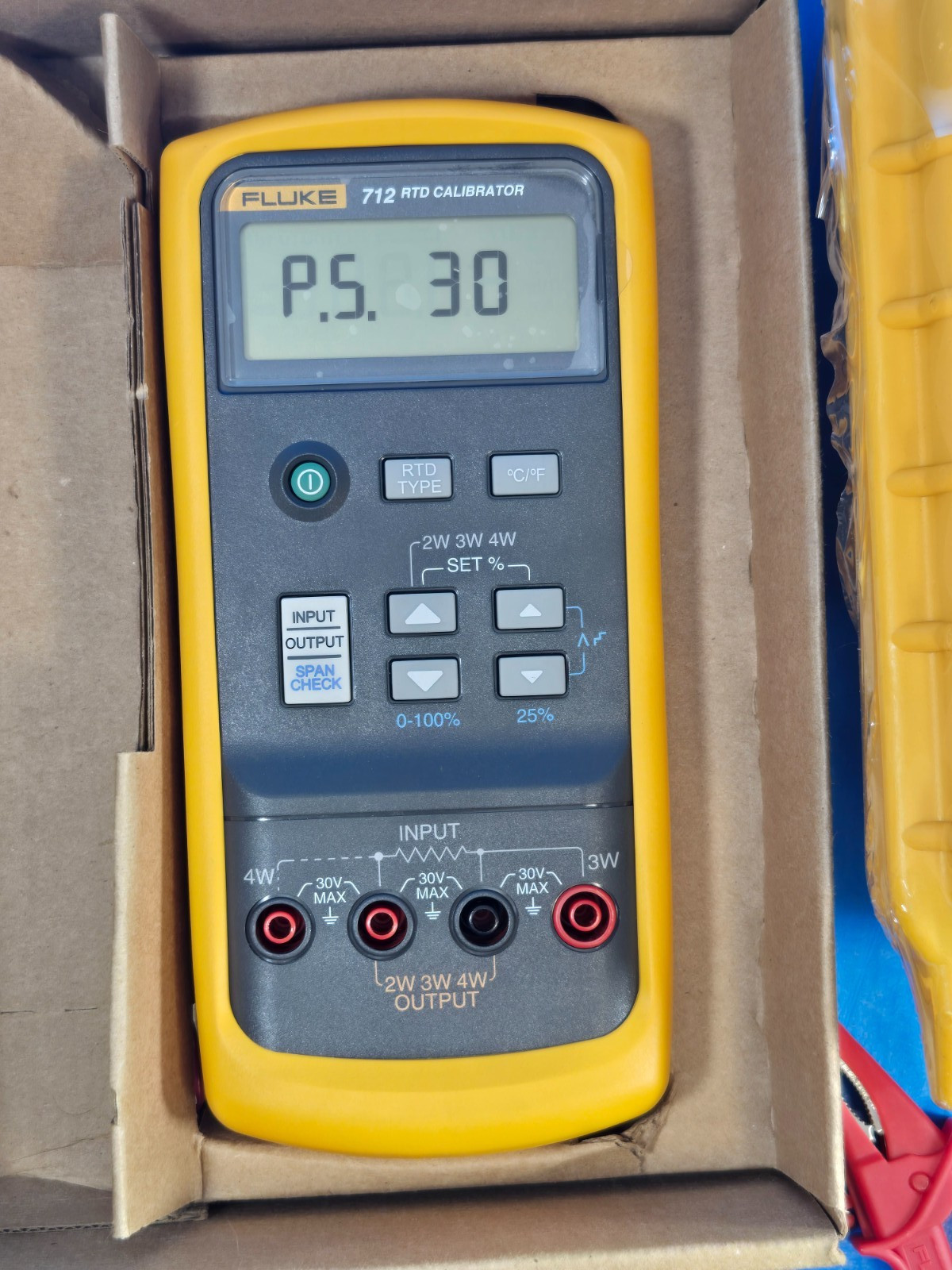 Fluke 712 RTD Calibrator Pristine!