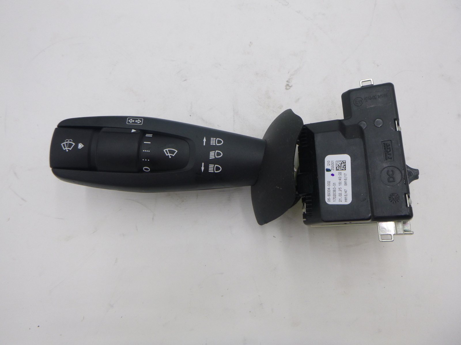 Freightliner 06-89334-002 Turn Signal and Wiper Switch