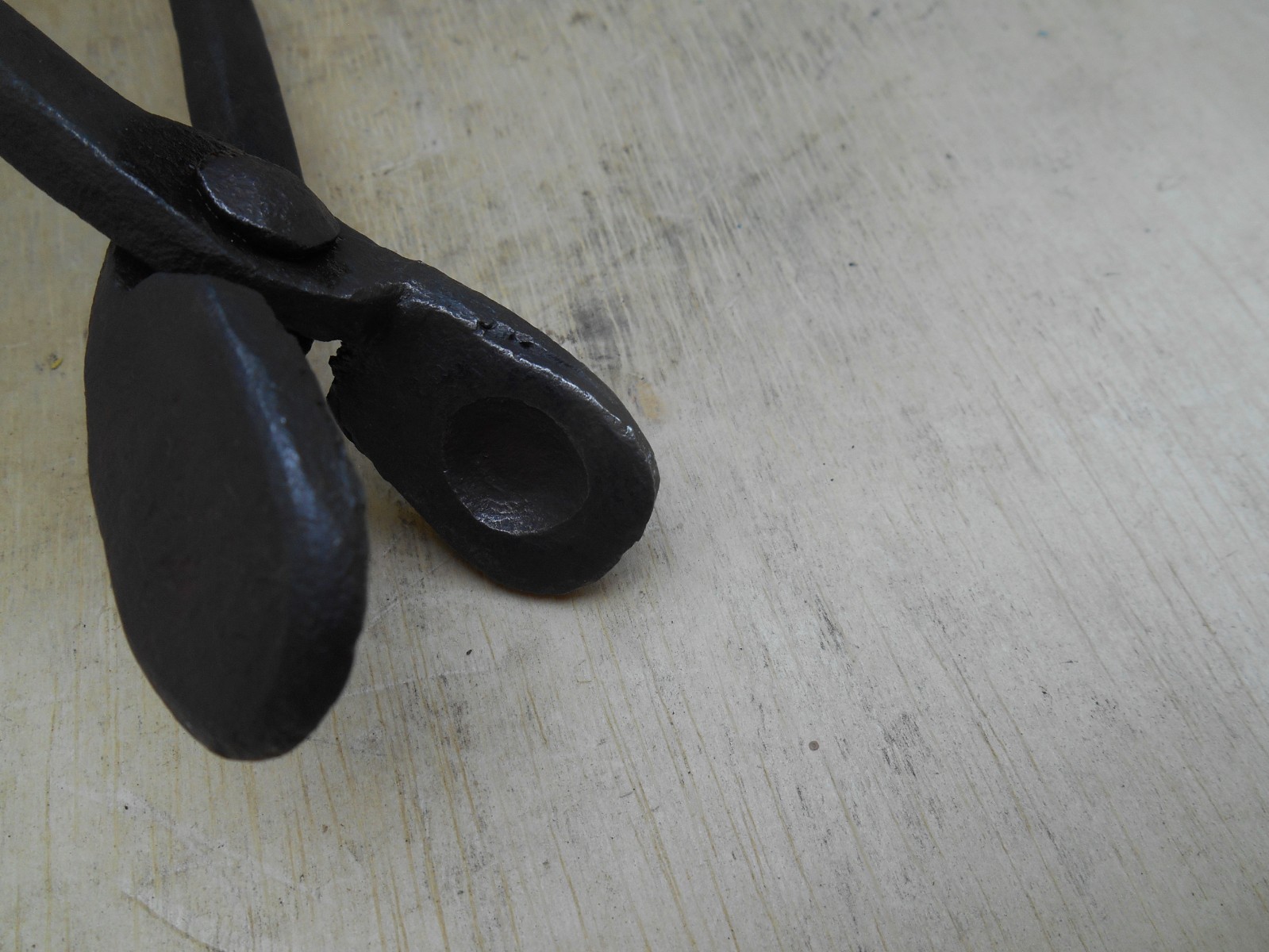 Blacksmith tongs, 16" OAL