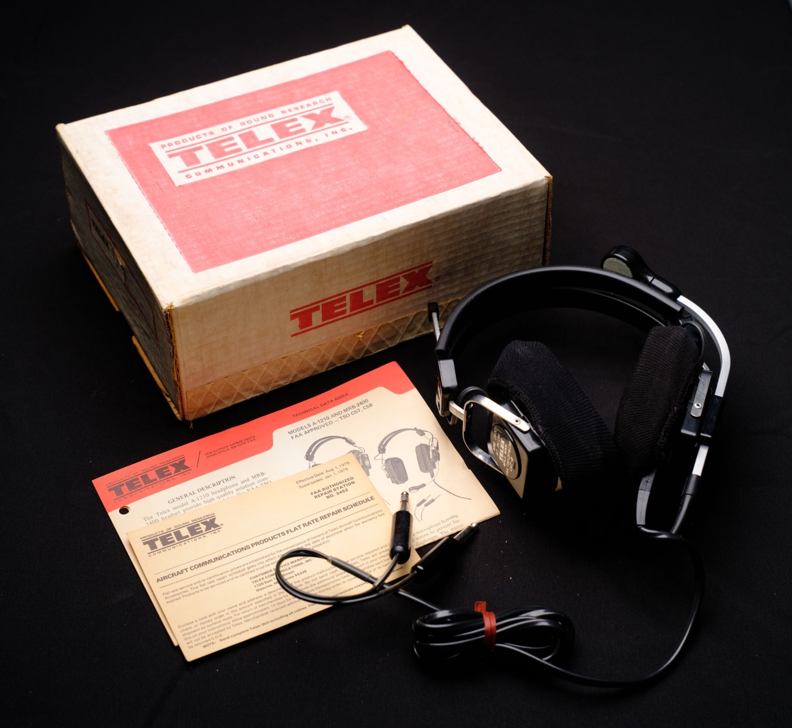 VINTAGE TELEX MRB 2400 PILOT'S HEADSET HEADPHONE/MICROPHONE CAT-B TSO C57/C58