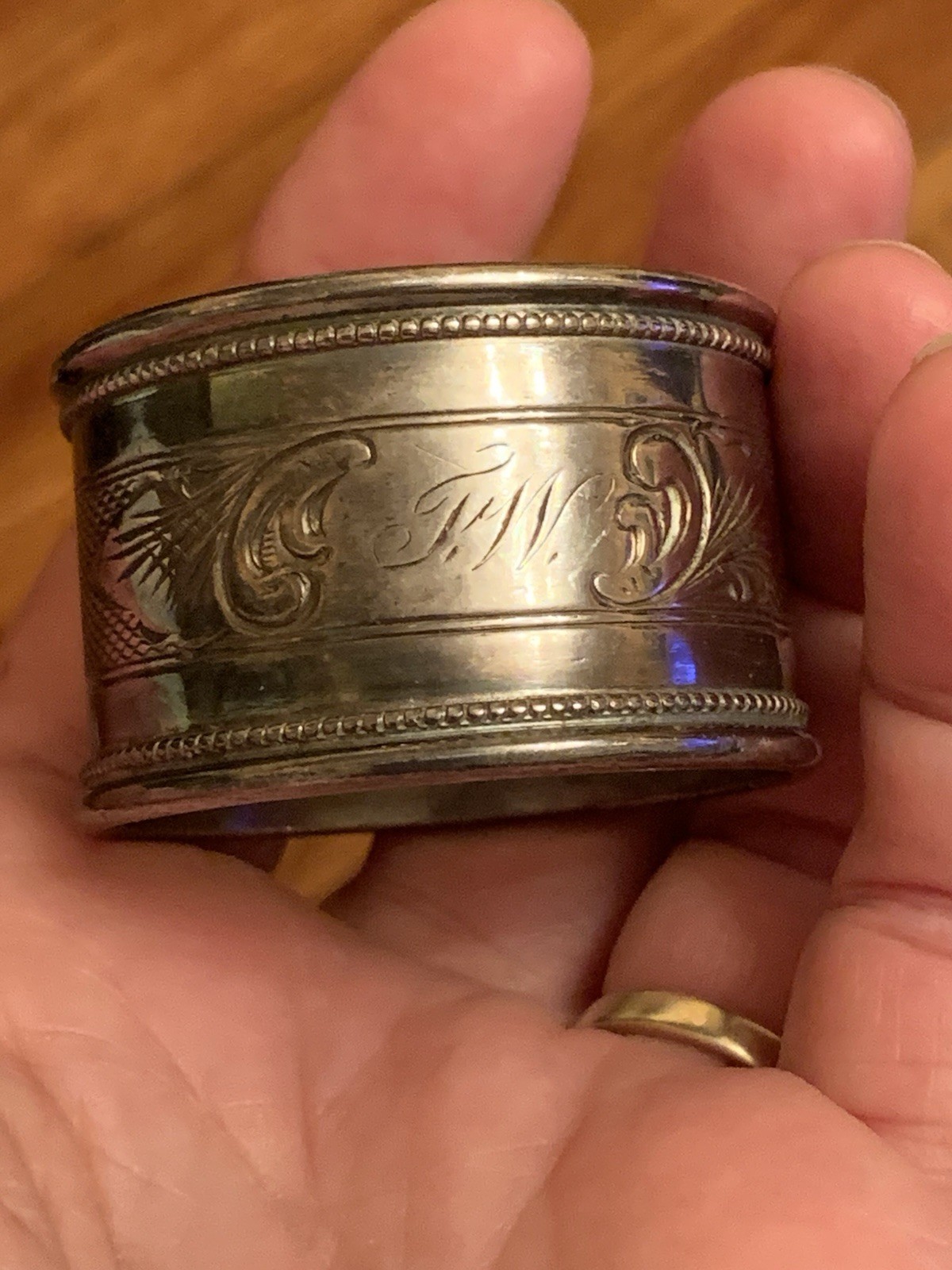 Sterling Silver napping ring antique , not marked, tested, 26 grams
