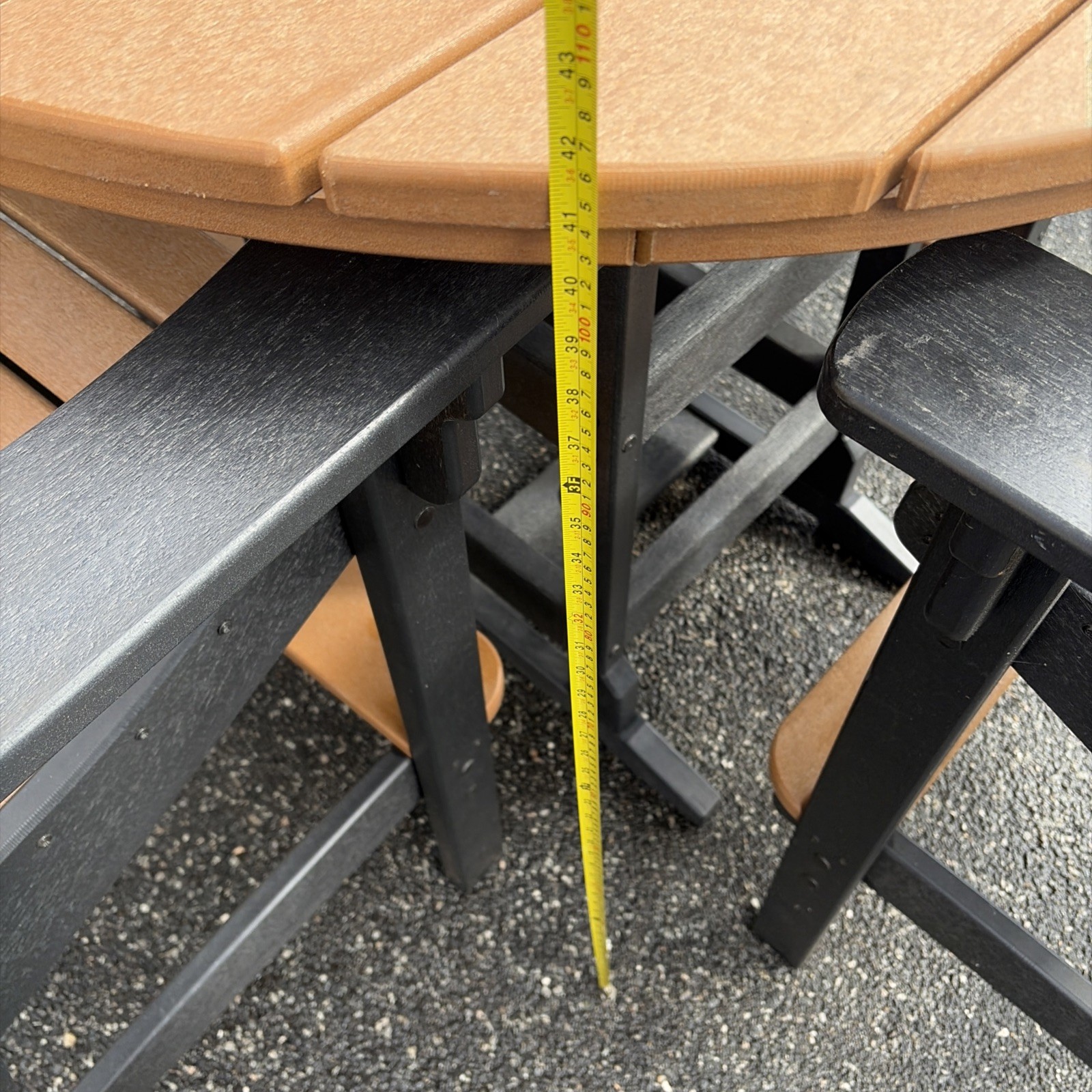 Breezes Counter Height Outdoor Table And 4 Chairs