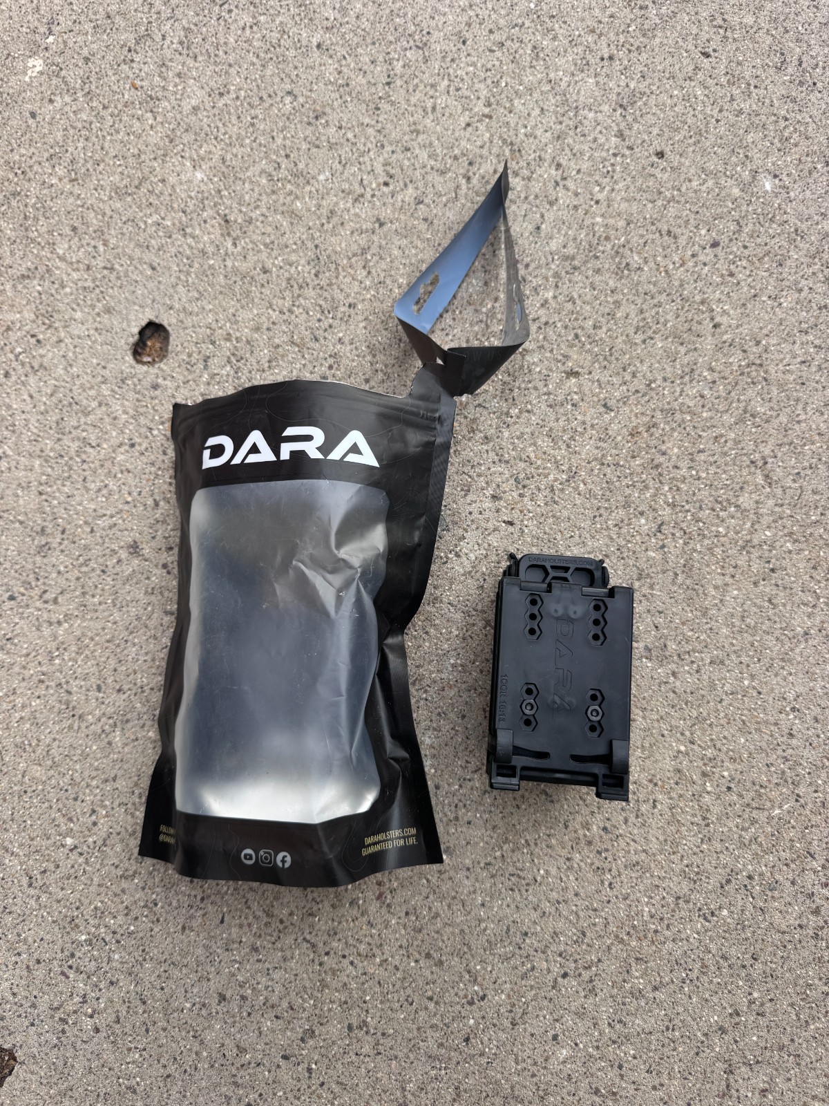 Dara Holsters Black Molle Retention Mag Holster