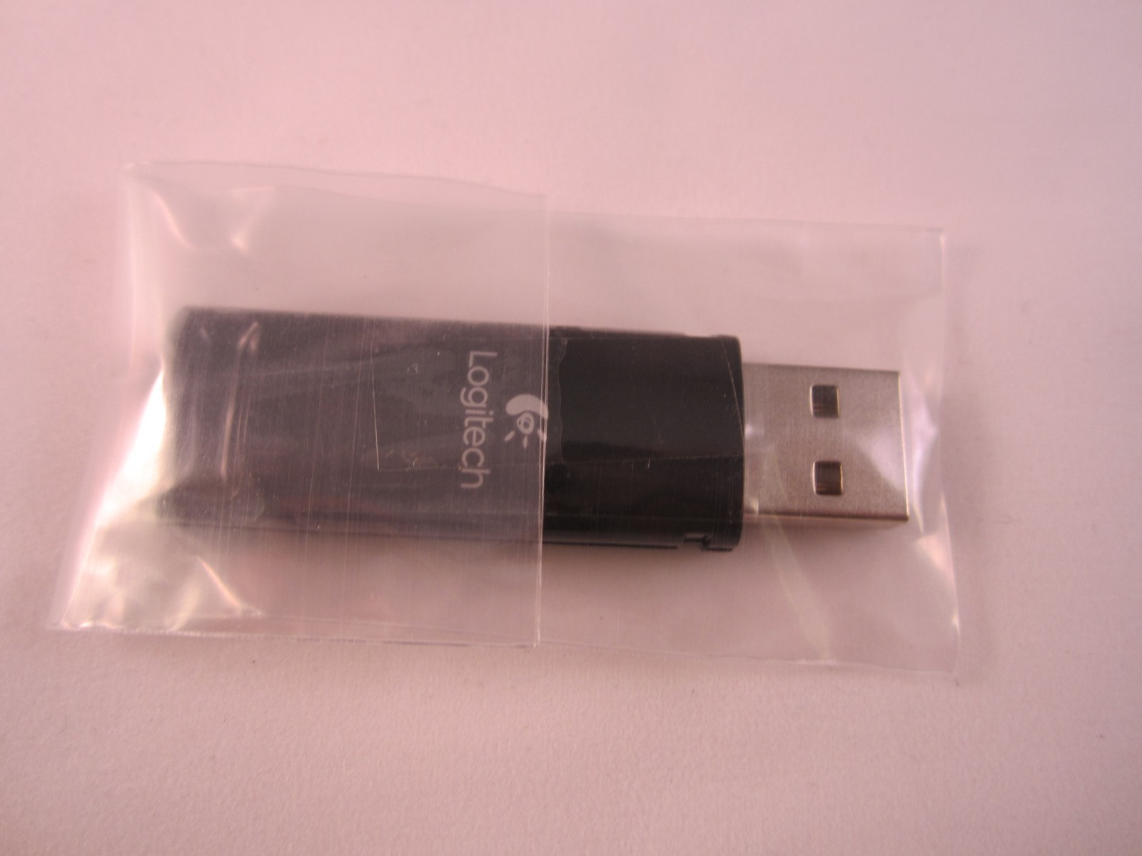 New USB Receiver for Logitech Wireless Presenter R400 R700 R800 (C-U0014)
