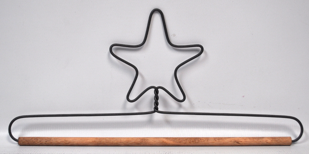 Classic Motifs 12 Inch Star Craft Holder