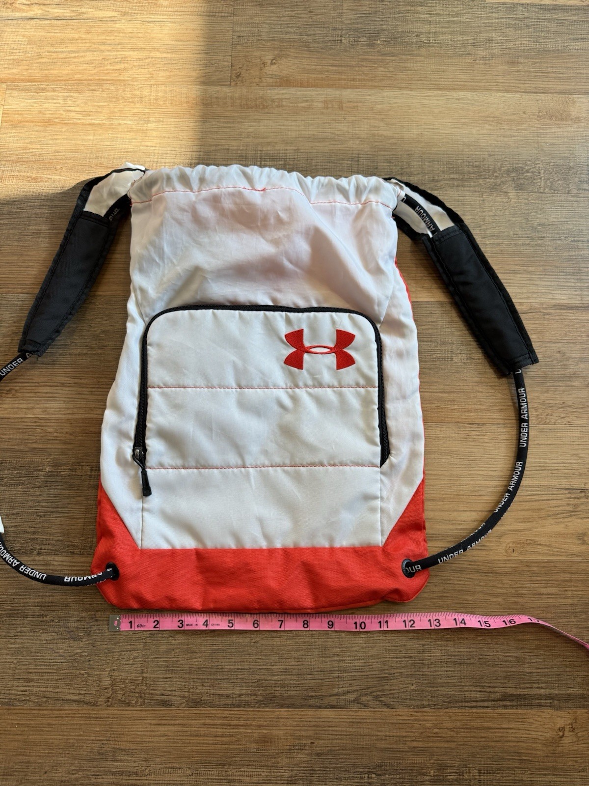Under Armour Drawstring Backpack White Red Black Front Zip Pocket Padded Straps
