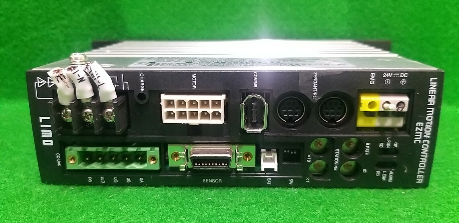 ORIENTAL MOTOR EZMC12I-CCC2 LINEAR MOTION CONTROLLER, USED