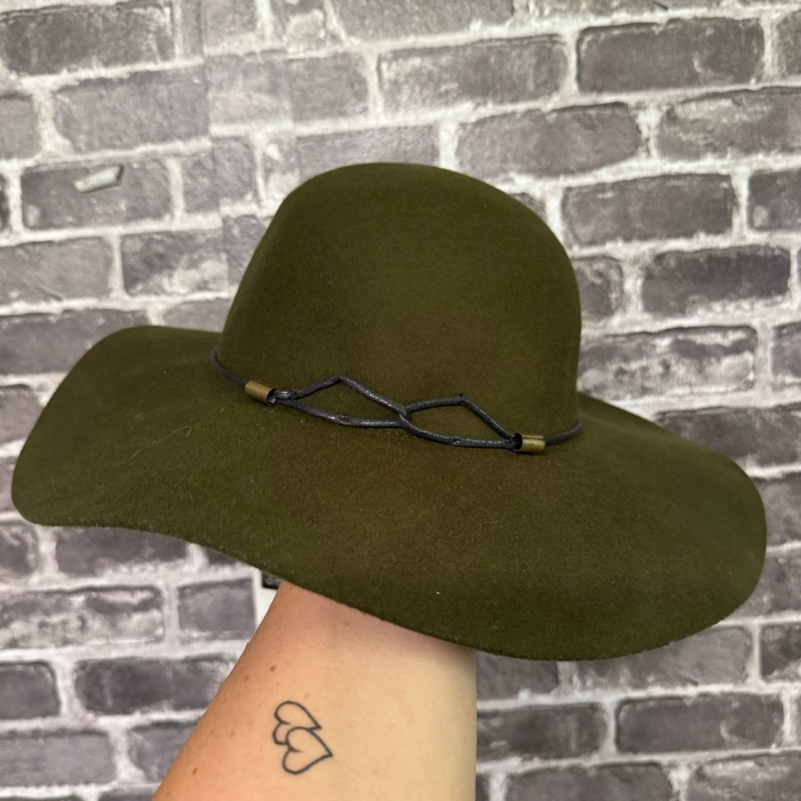 NWT Tart wide brim floppy hat green 100% wool OS