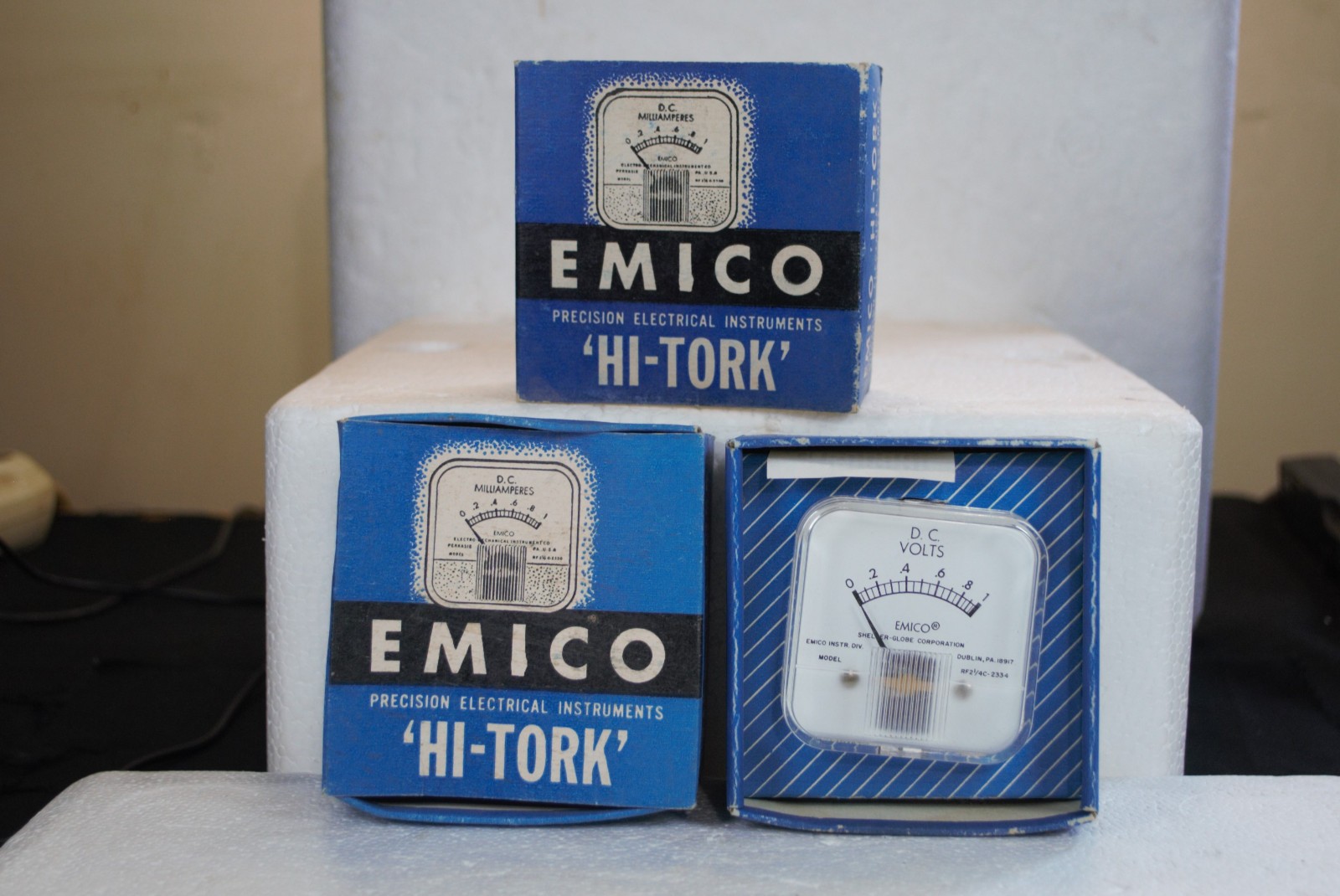 EMICO HI-TORK D. C. Voltmeter 0-1 #2334 set of 2 panel mount meters