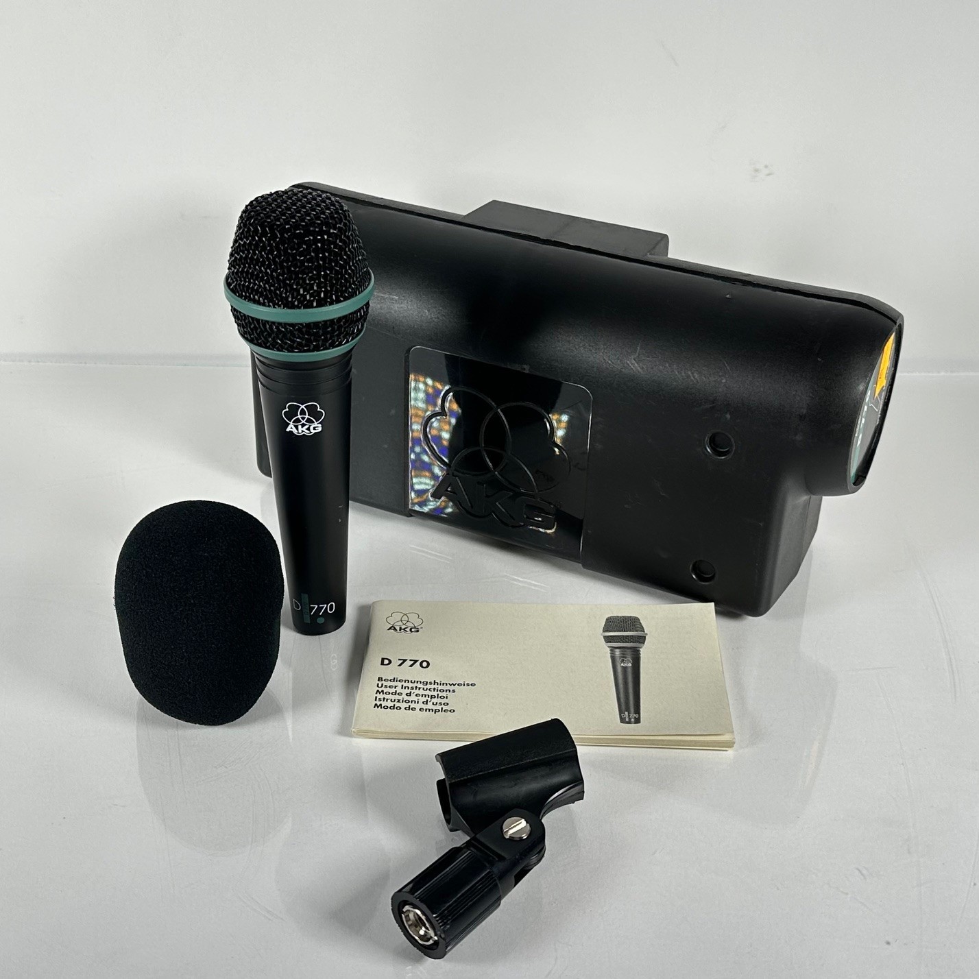 (NEW) AKG D770 Dynamic Professional Microphone Cardioid Vocal Instrument w/ Case