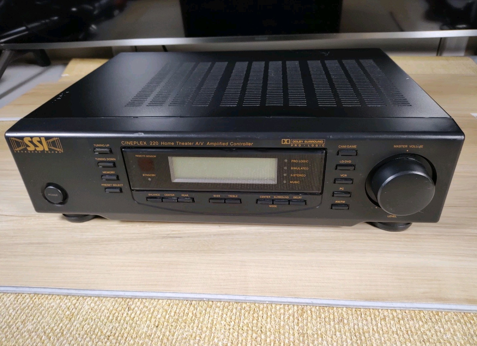 CINEPLEX 220 Home Theater A/V Amplified Control Receiver Dolby Surround 160 W ✅