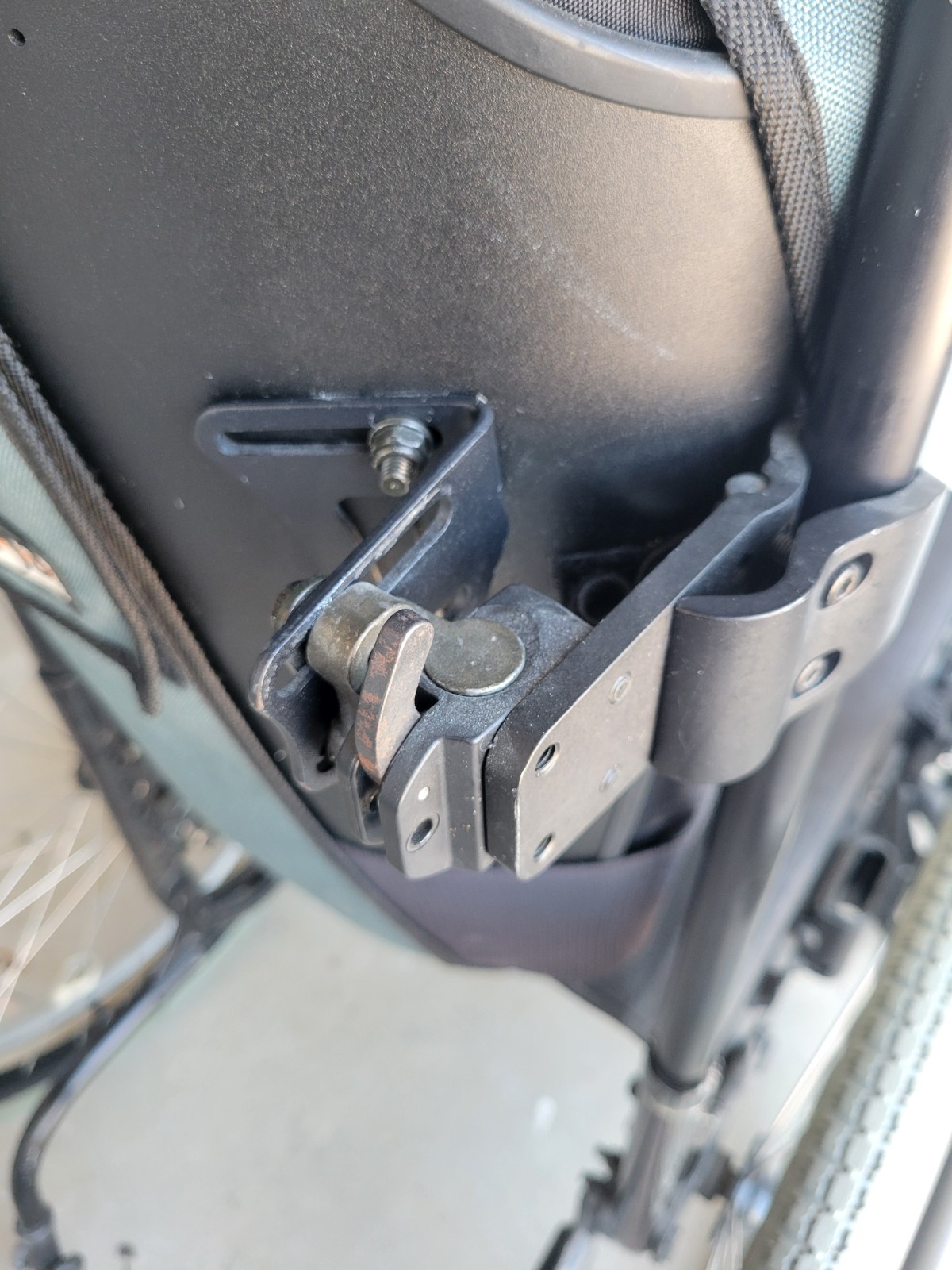 Quickie 2 Folding Wheelchair Jayj3 Back (2)