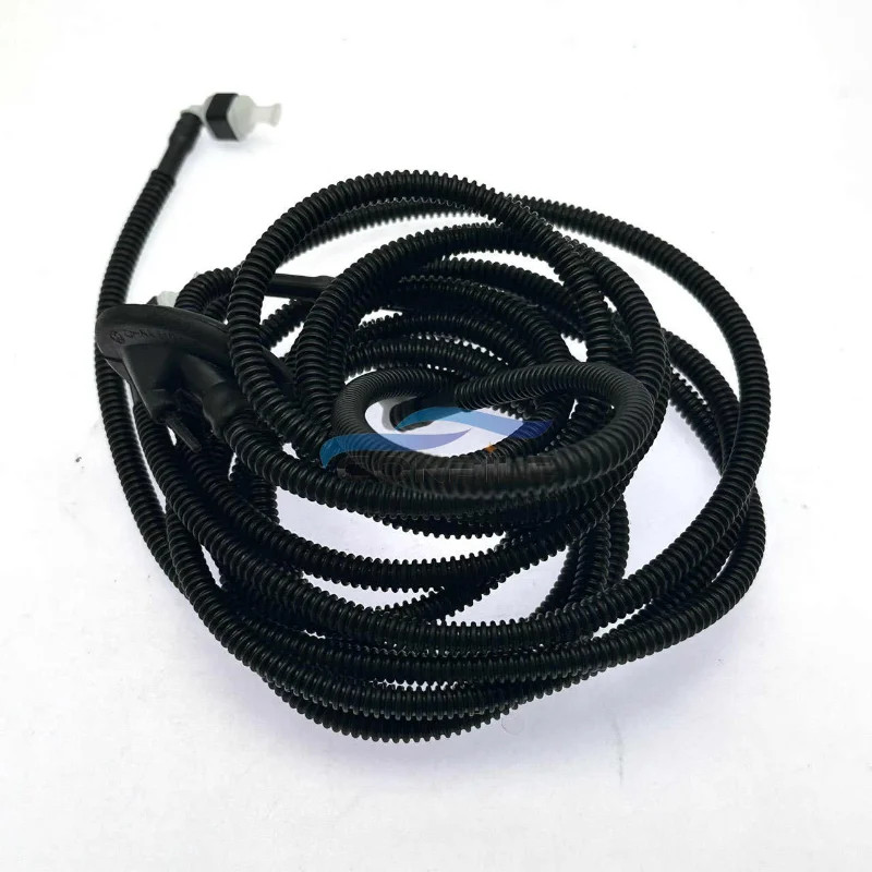 For VW Touareg PHAETON Sharon Engine Front Windshield Wiper Spray Outlet Pipe