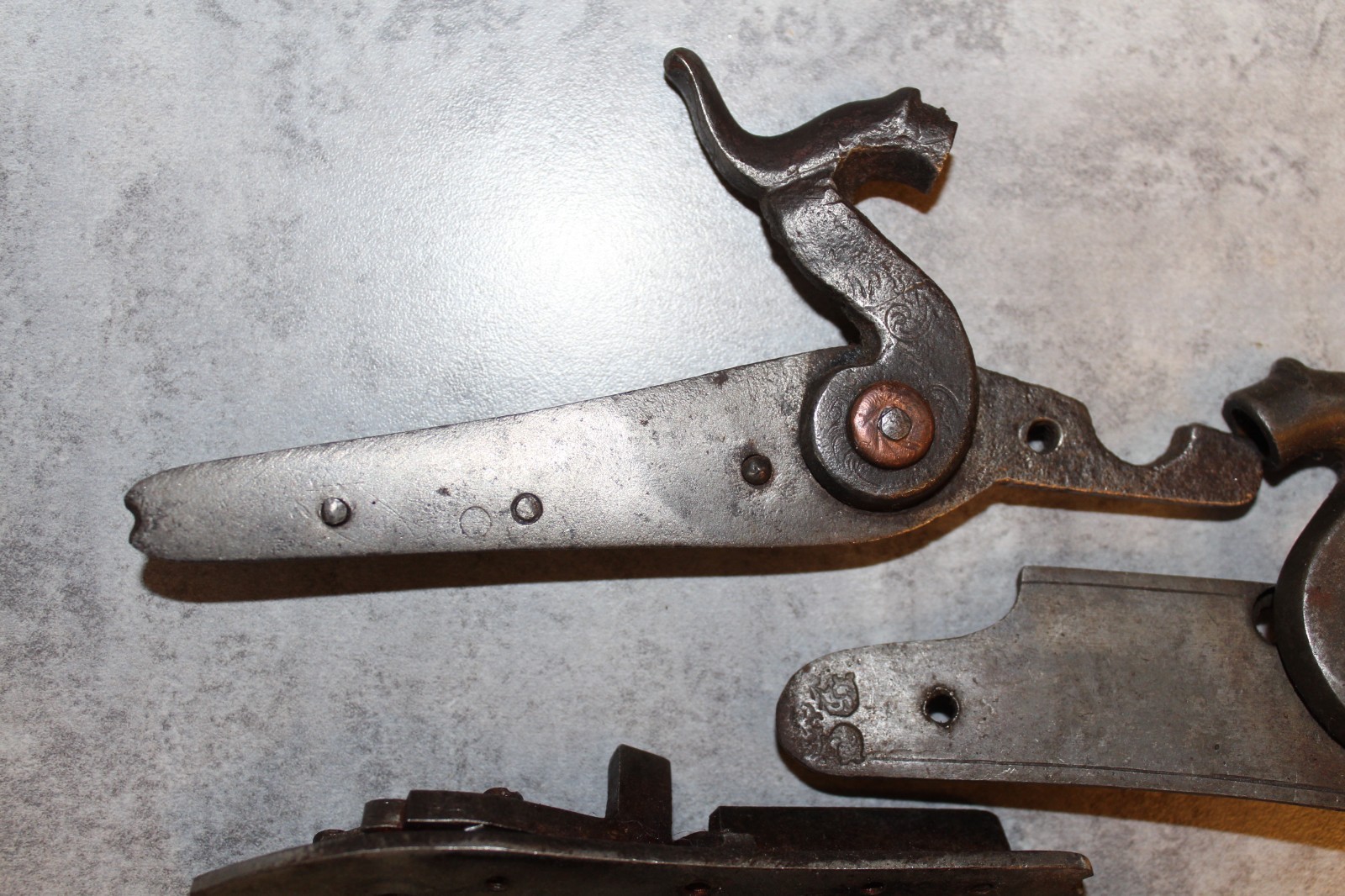 LOT OF 4 ANTIQUE MUZZLELOADER GUN LOCKS #4