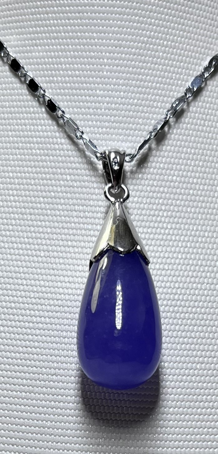 Lavender Jade drop pendant set in sterling silver